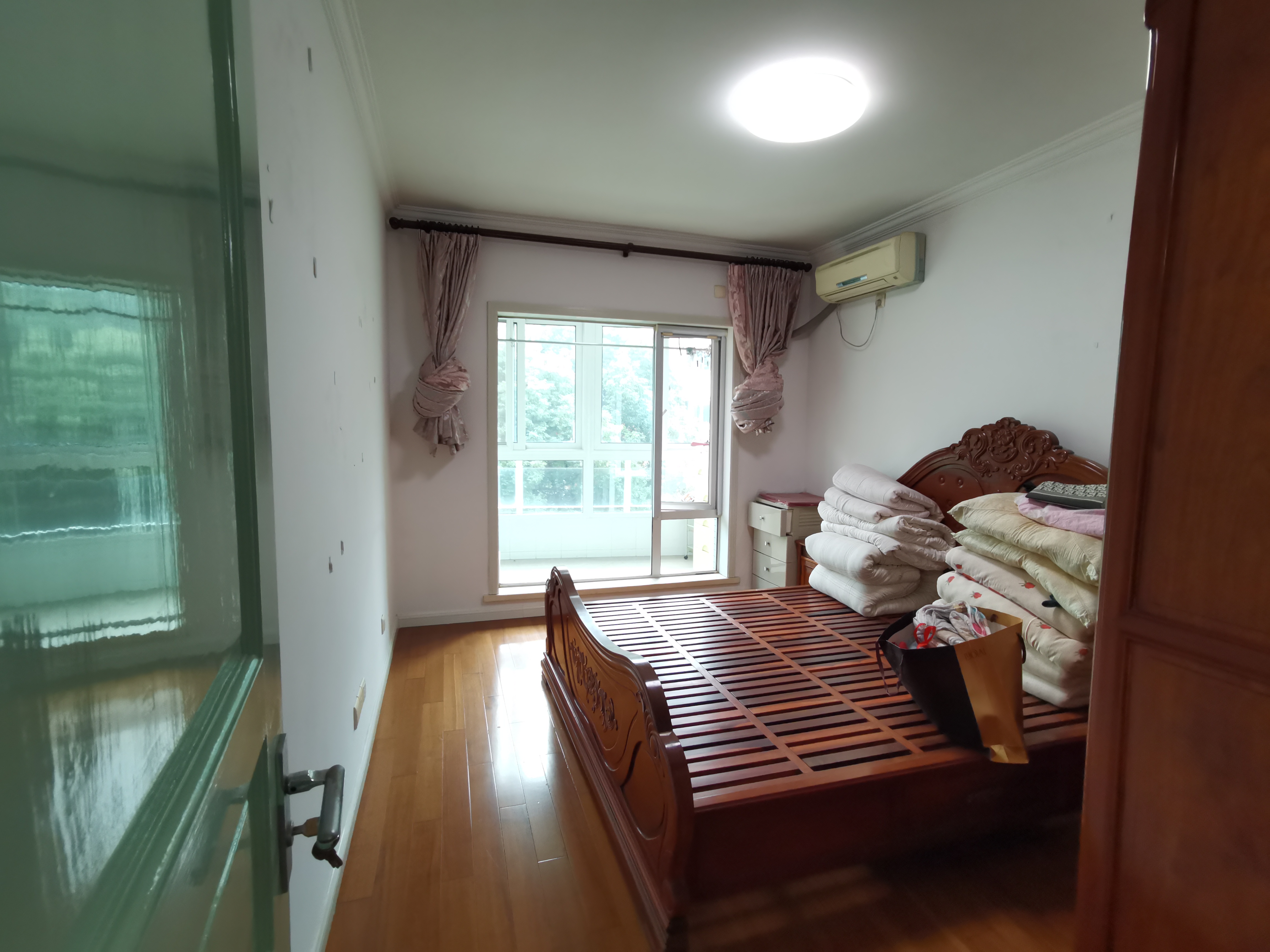 天安花园 4室2厅2卫 143.60m&sup2;