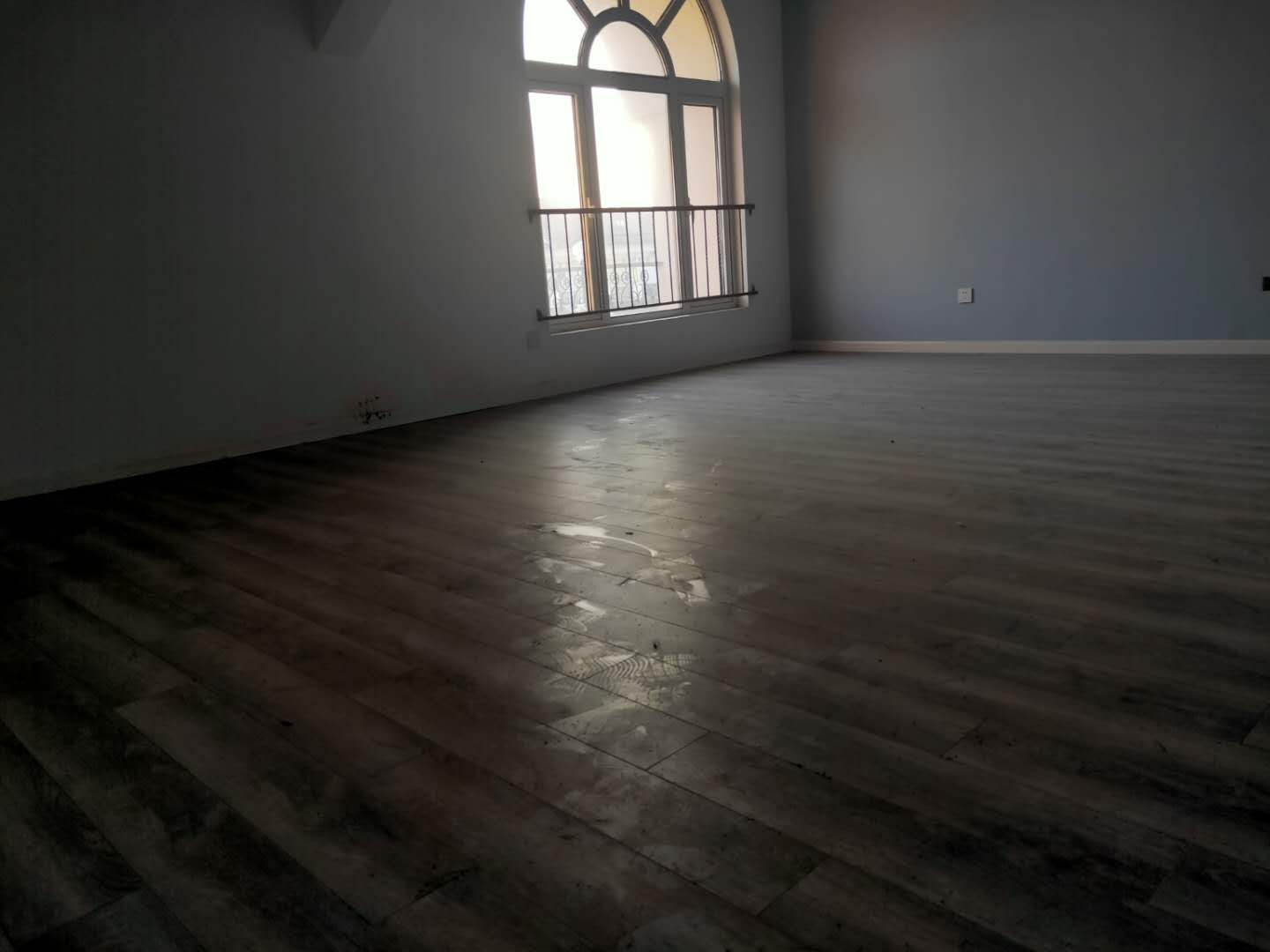 军山花园 4室2厅3卫 178.00m&sup2;