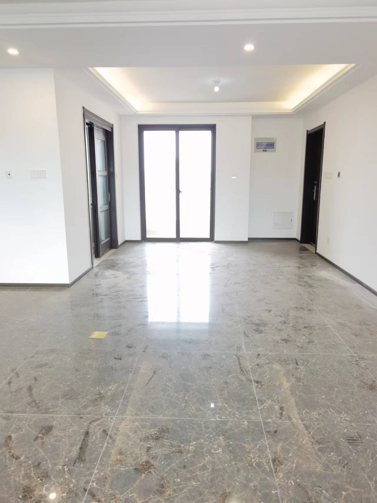 云樾东方 3室2厅2卫 136m&sup2;