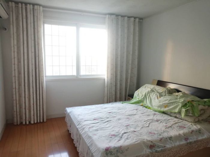 紫东花苑 3室2厅1卫 137m&sup2;