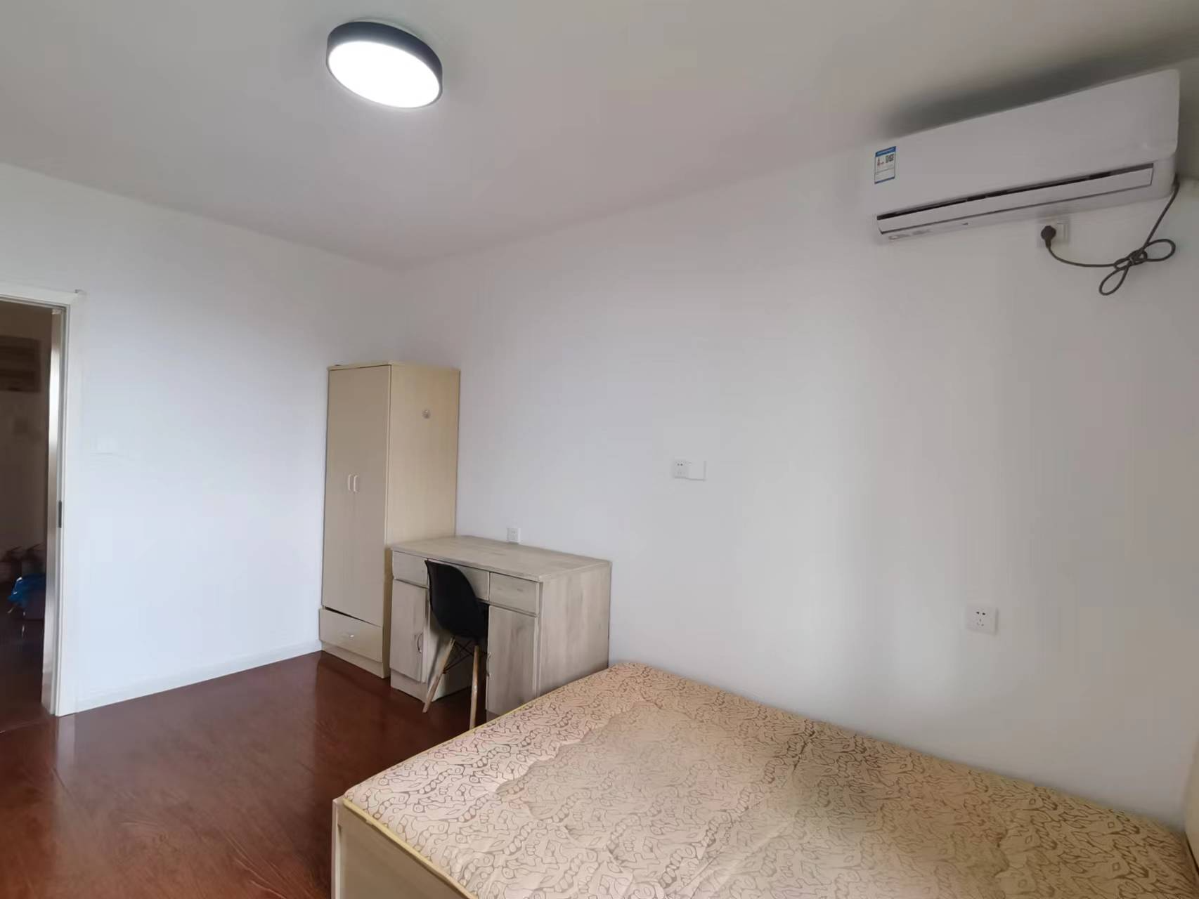 新城新苑 3室2厅1卫 119m&sup2;