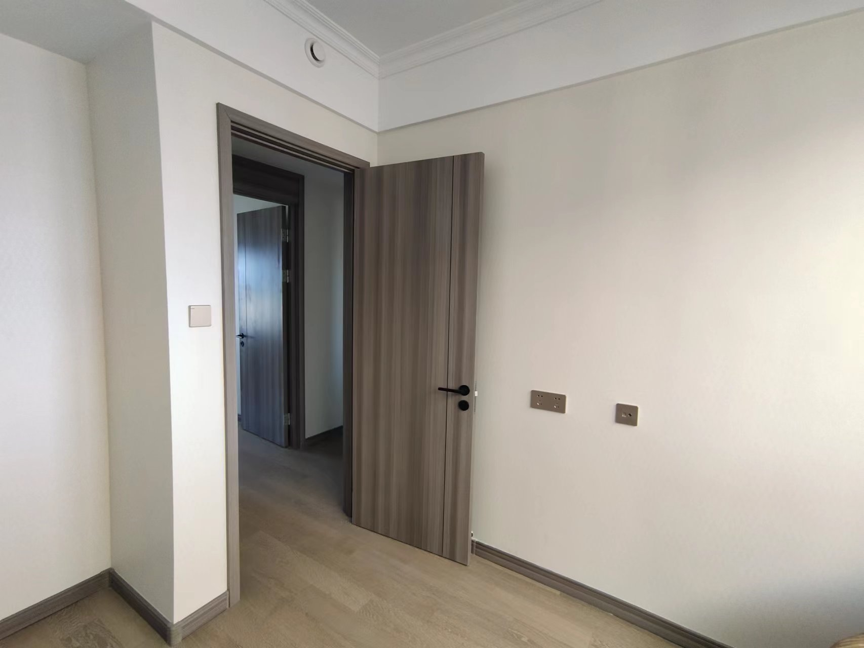 中创大都会 2室1厅1卫 98m&sup2;
