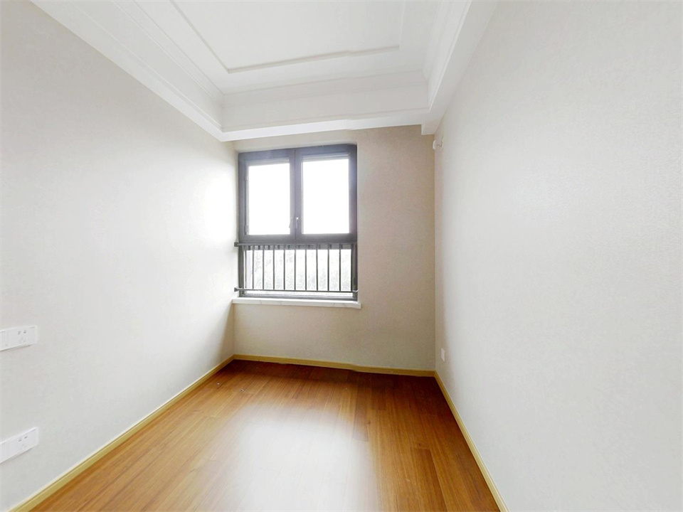 绿城蘭园 4室2厅2卫 143m²