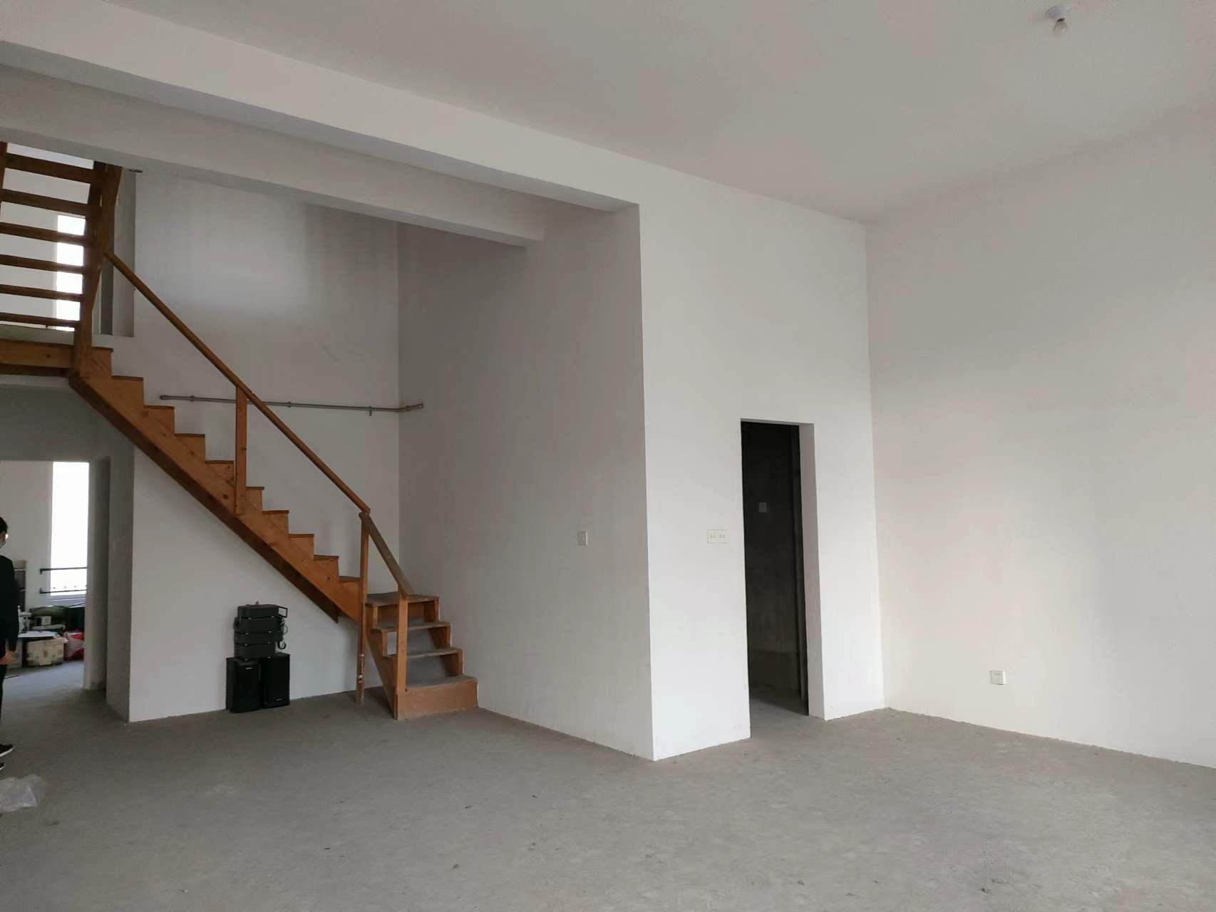 军山花园 4室2厅2卫 186m&sup2;