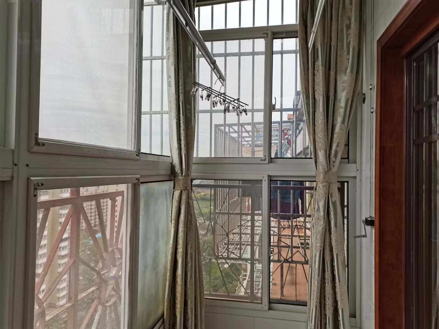 天一裕景苑 4室3厅3卫 131m&sup2;