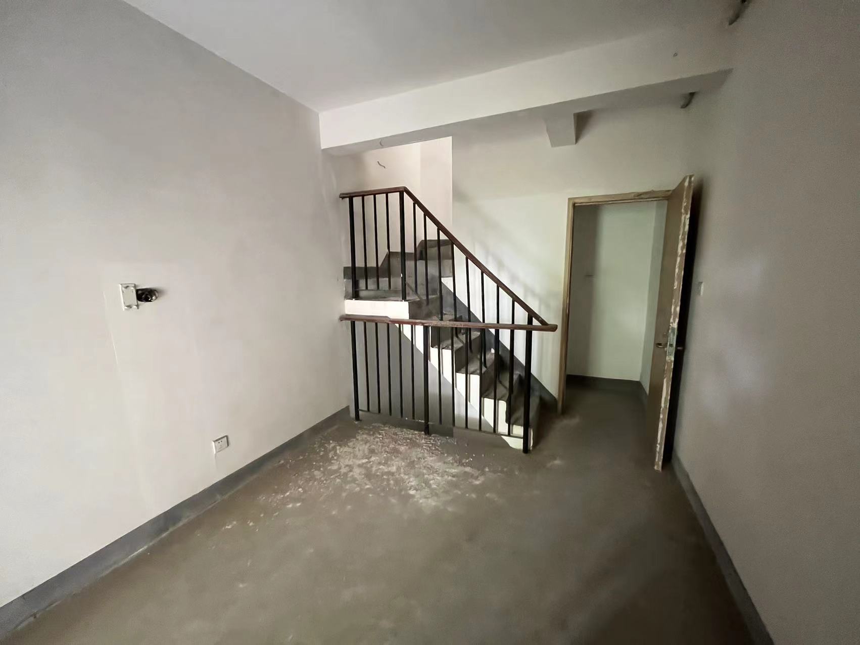 世茂公元 4室2厅2卫 146m&sup2;