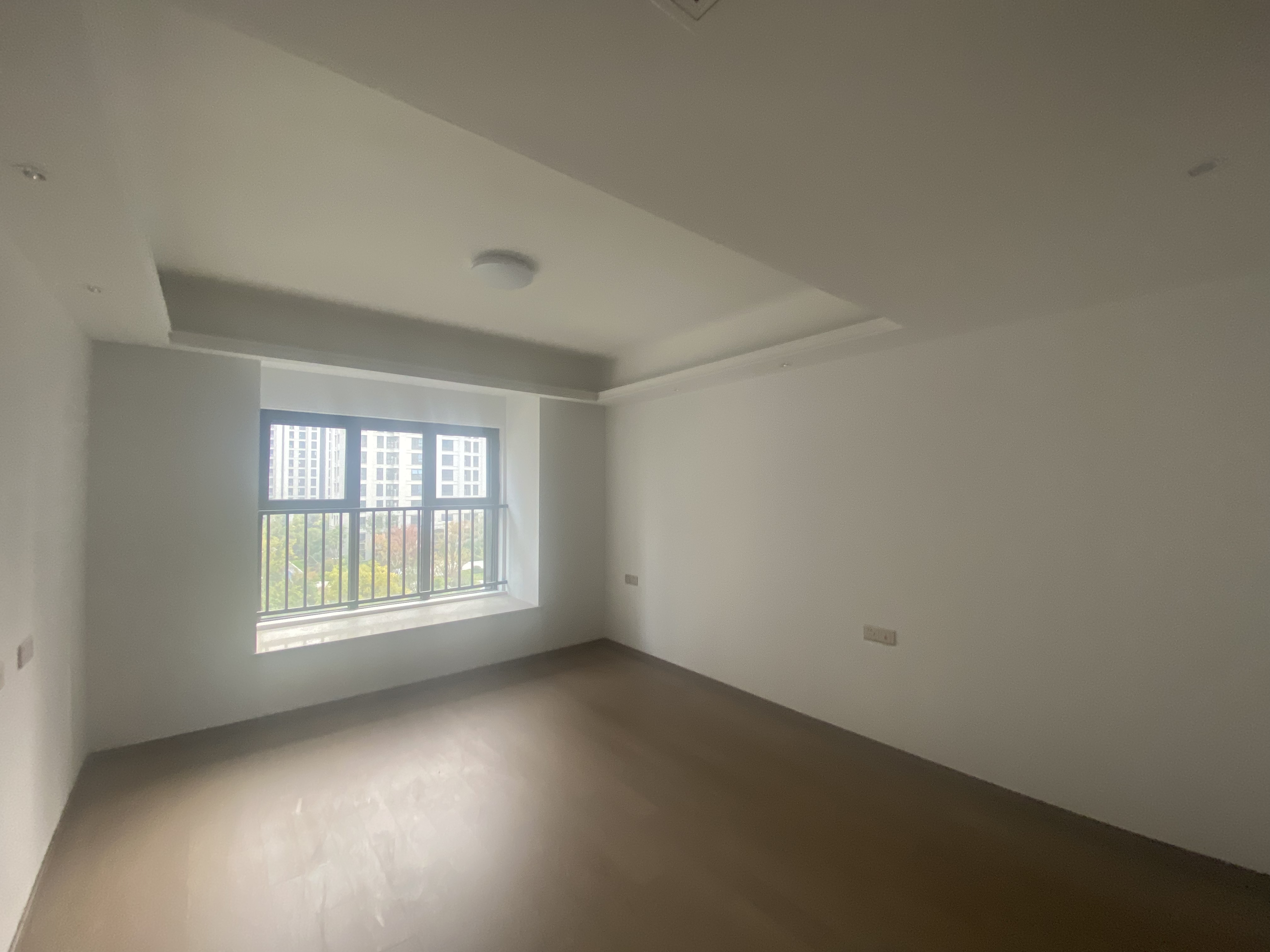 中海上东区 4室2厅2卫 143m&sup2;