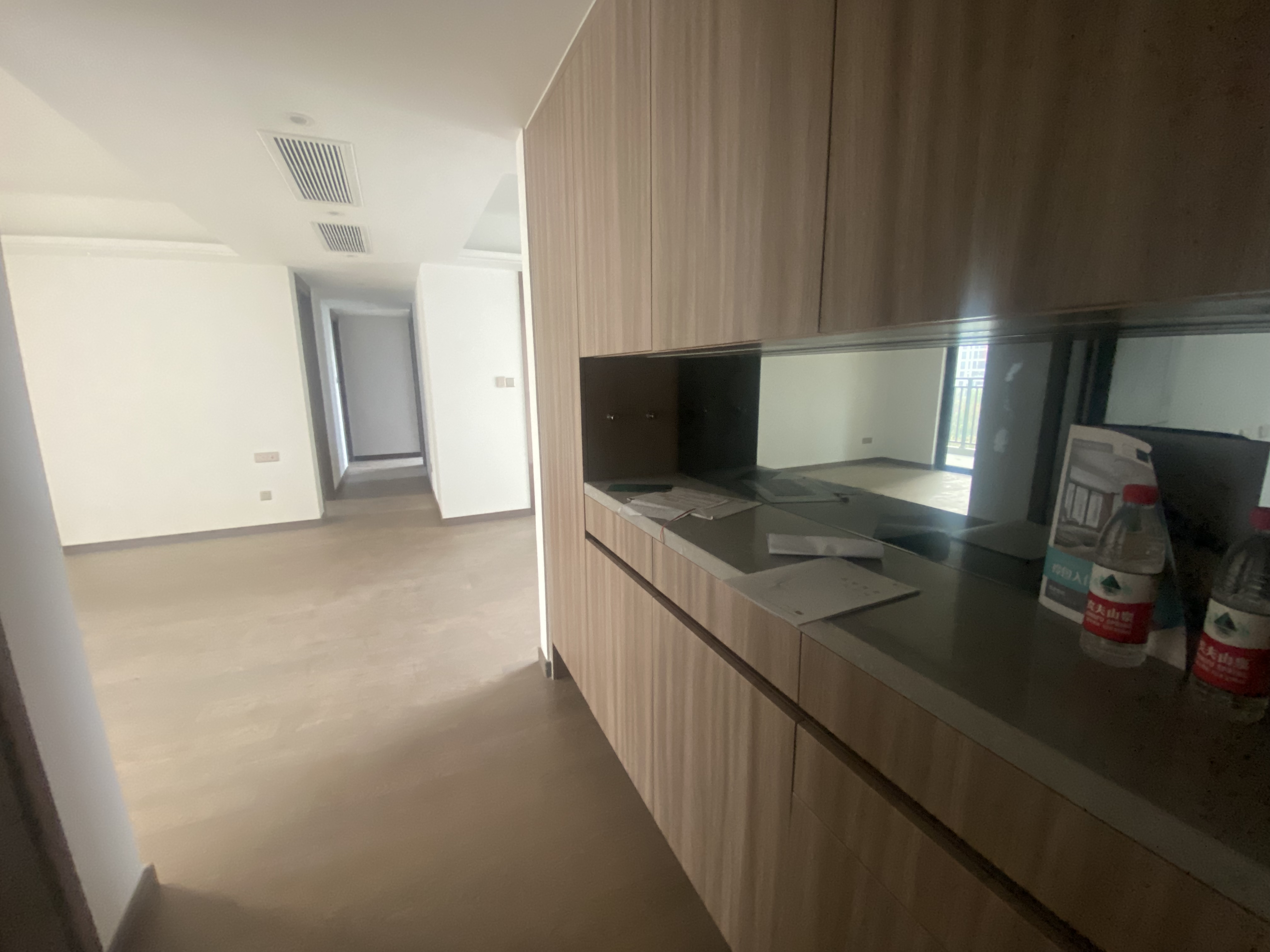 中海上东区 4室2厅2卫 143m&sup2;