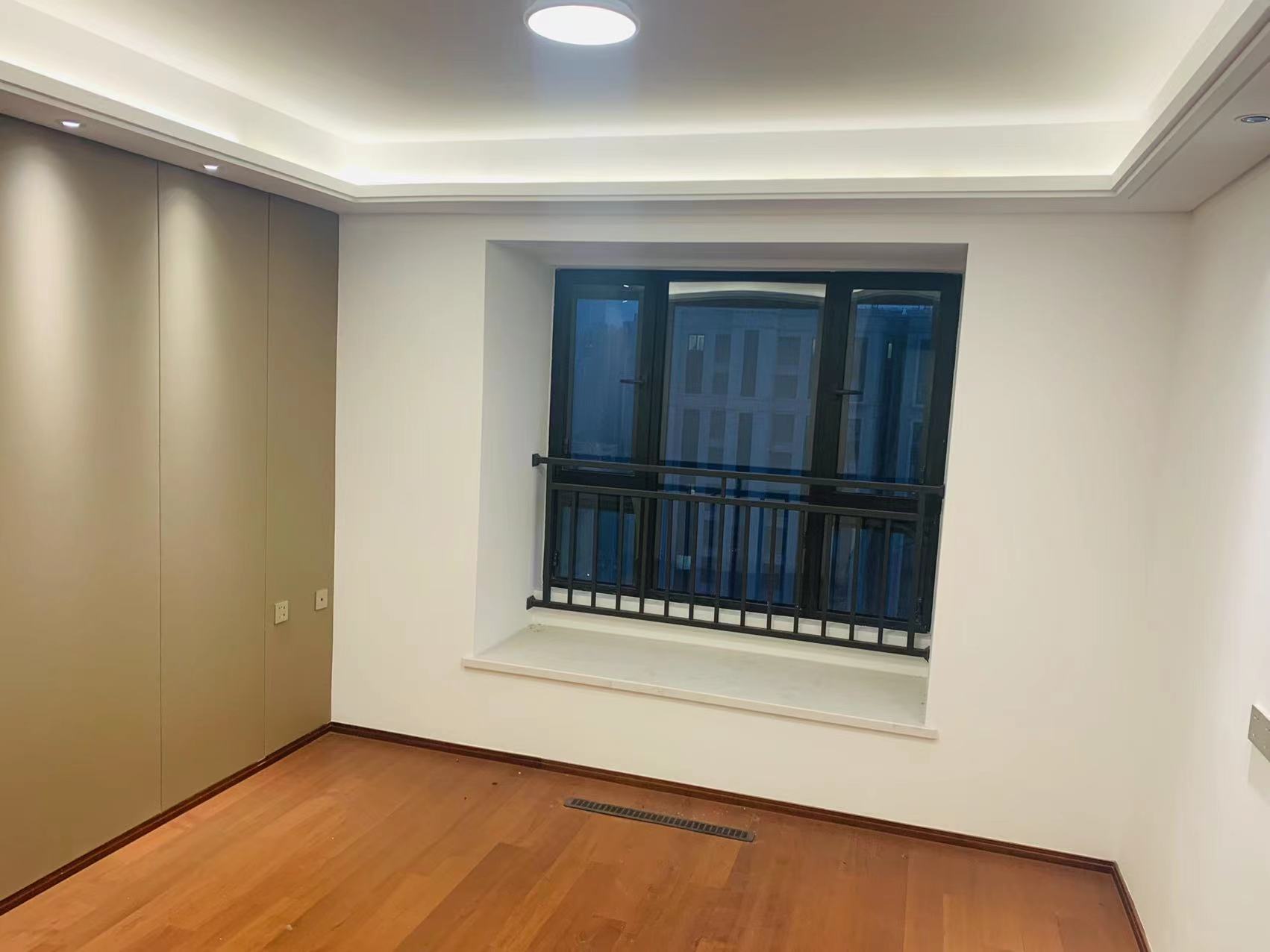 崇川金茂府 4室2厅2卫 140m&sup2;