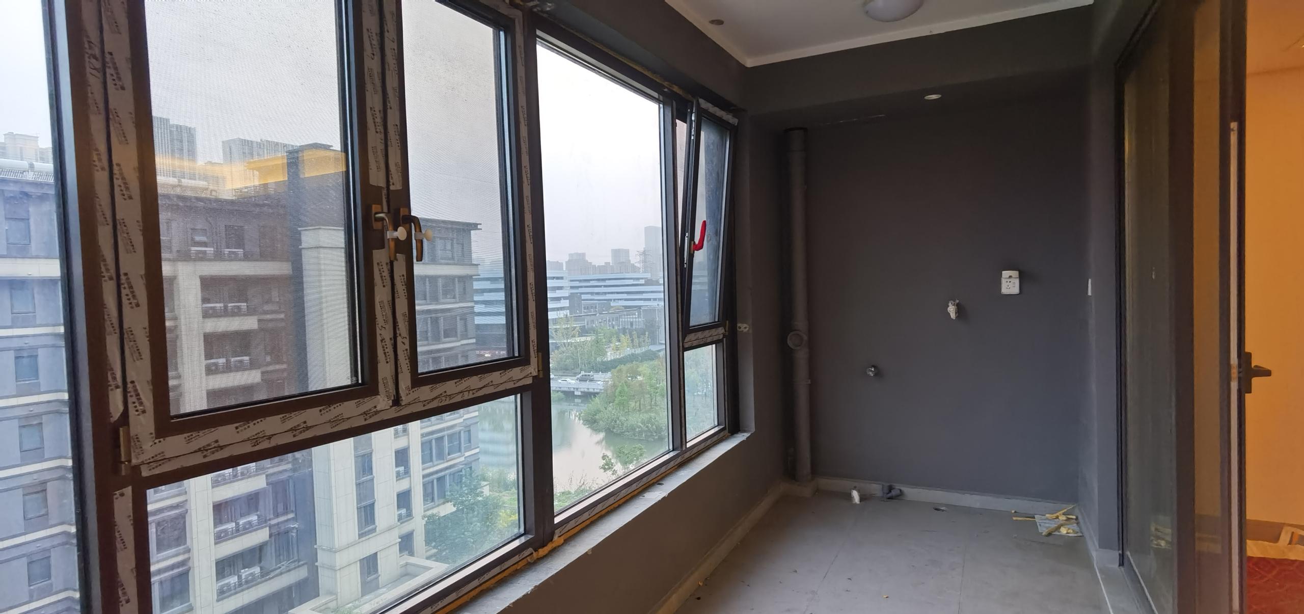 静海府 3室2厅2卫 129m&sup2;