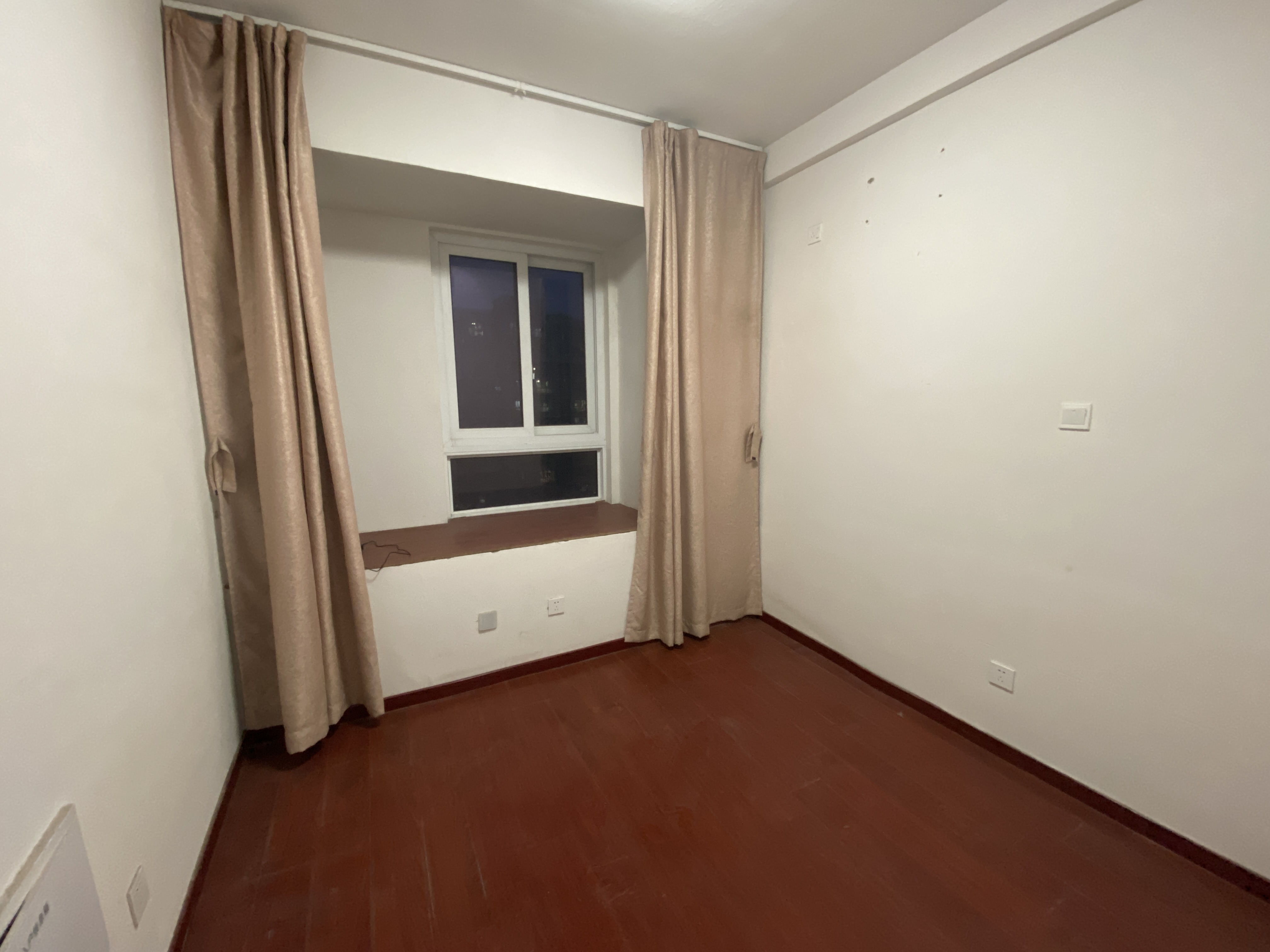 和融&bull;优山美地名邸 3室1厅1卫 117m&sup2;