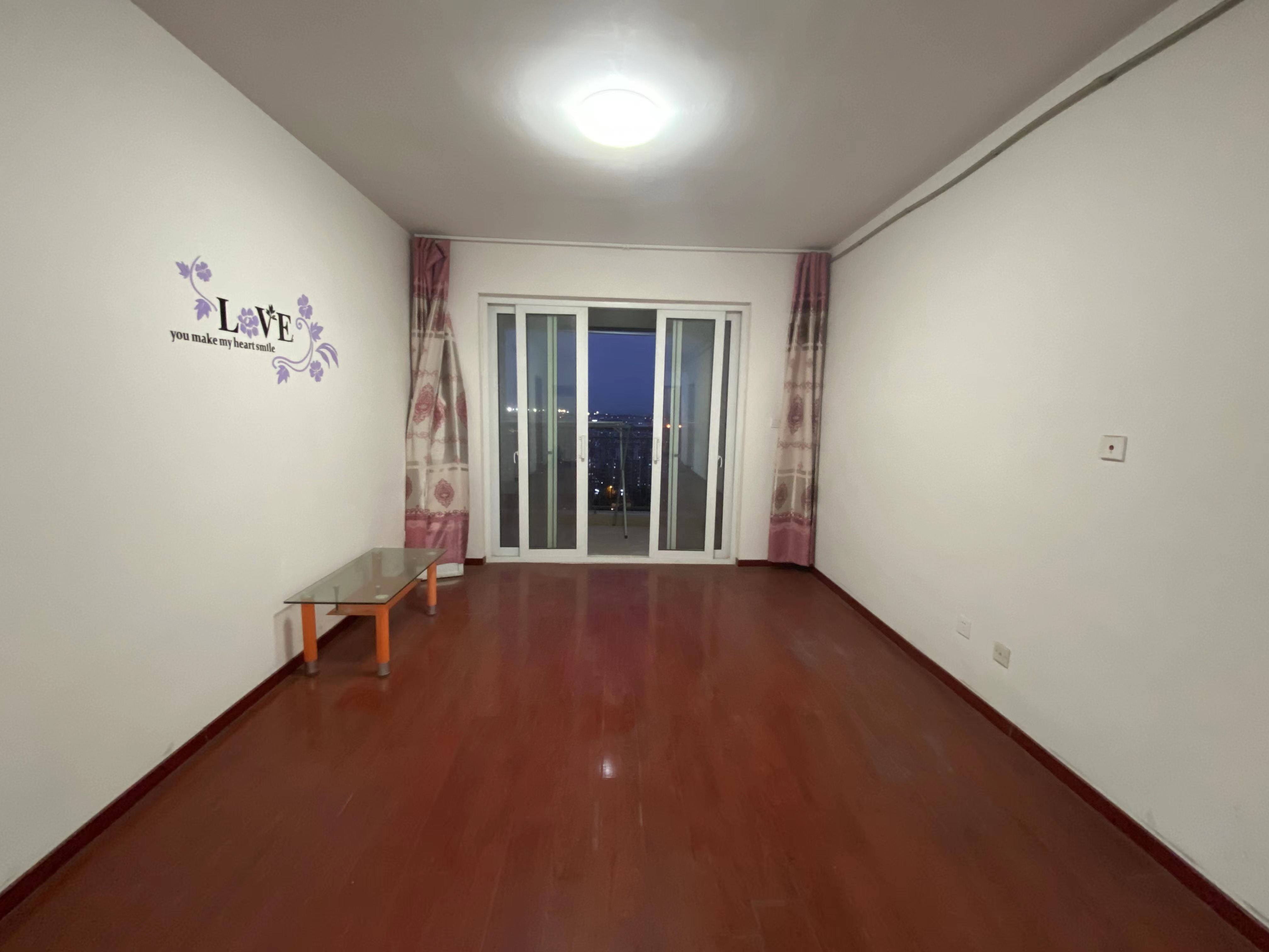 和融&bull;优山美地名邸 3室1厅1卫 117m&sup2;