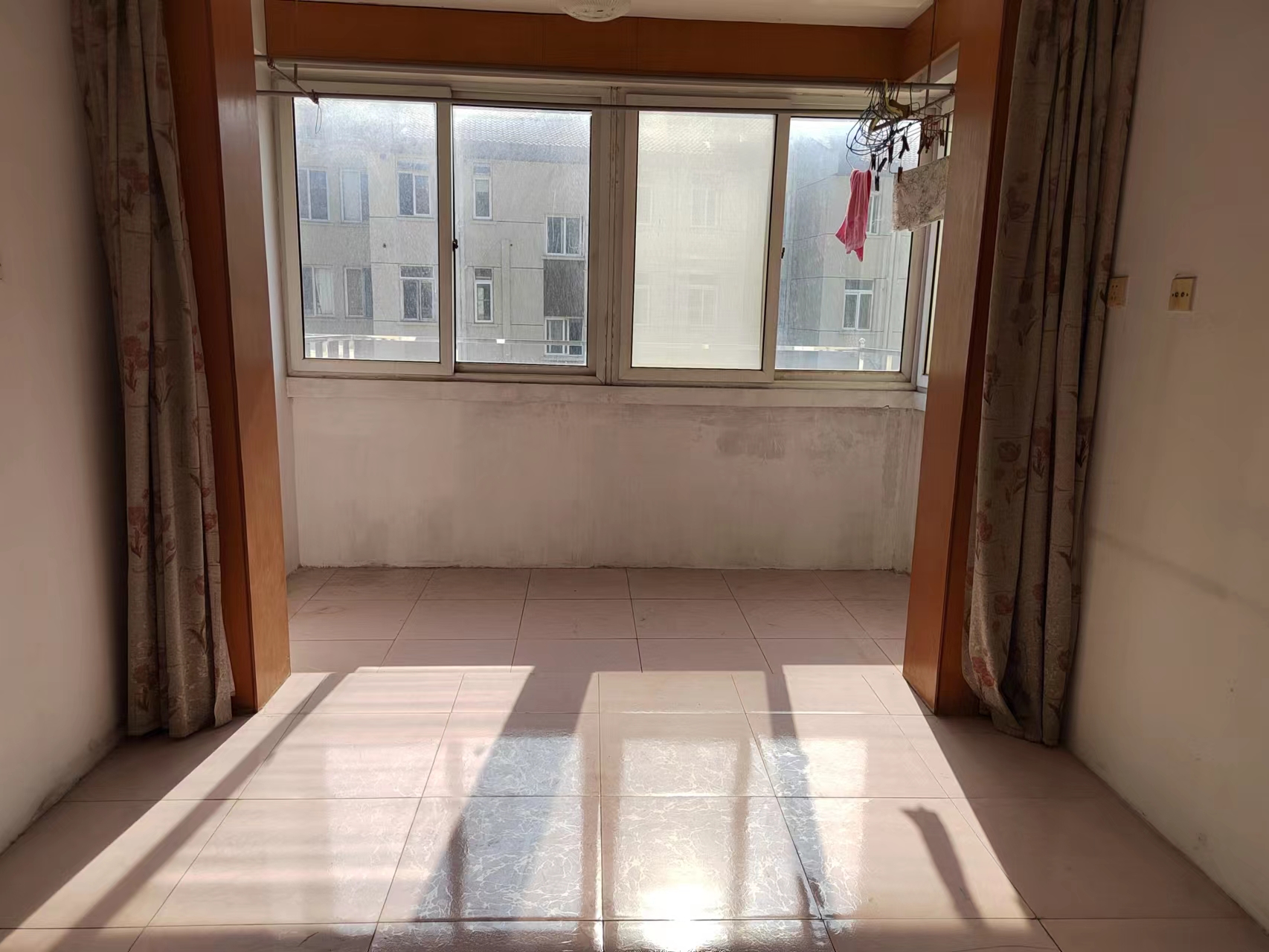 外滩小区 2室1厅1卫 56.00m&sup2;