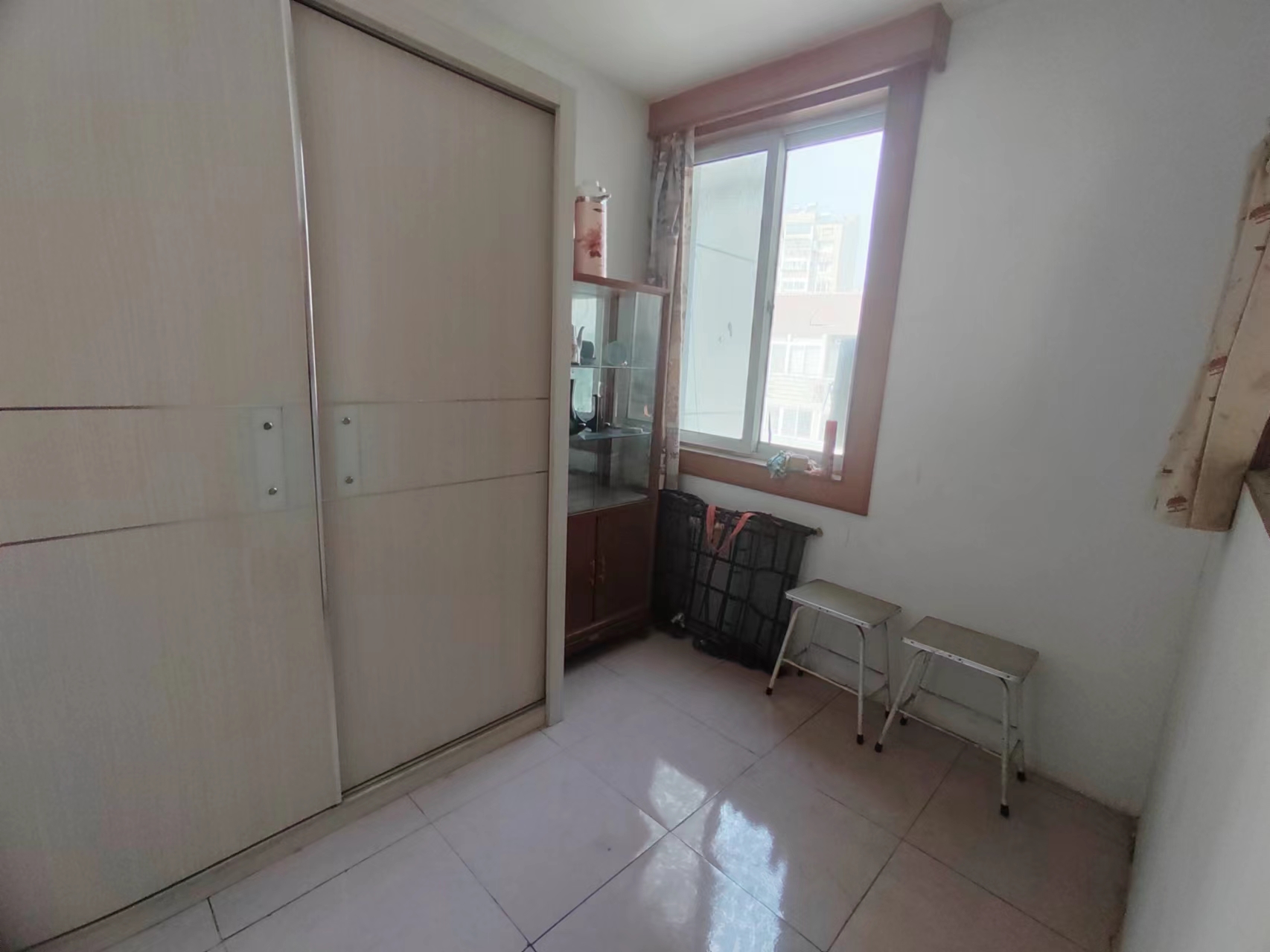 外滩小区 2室1厅1卫 56.00m&sup2;