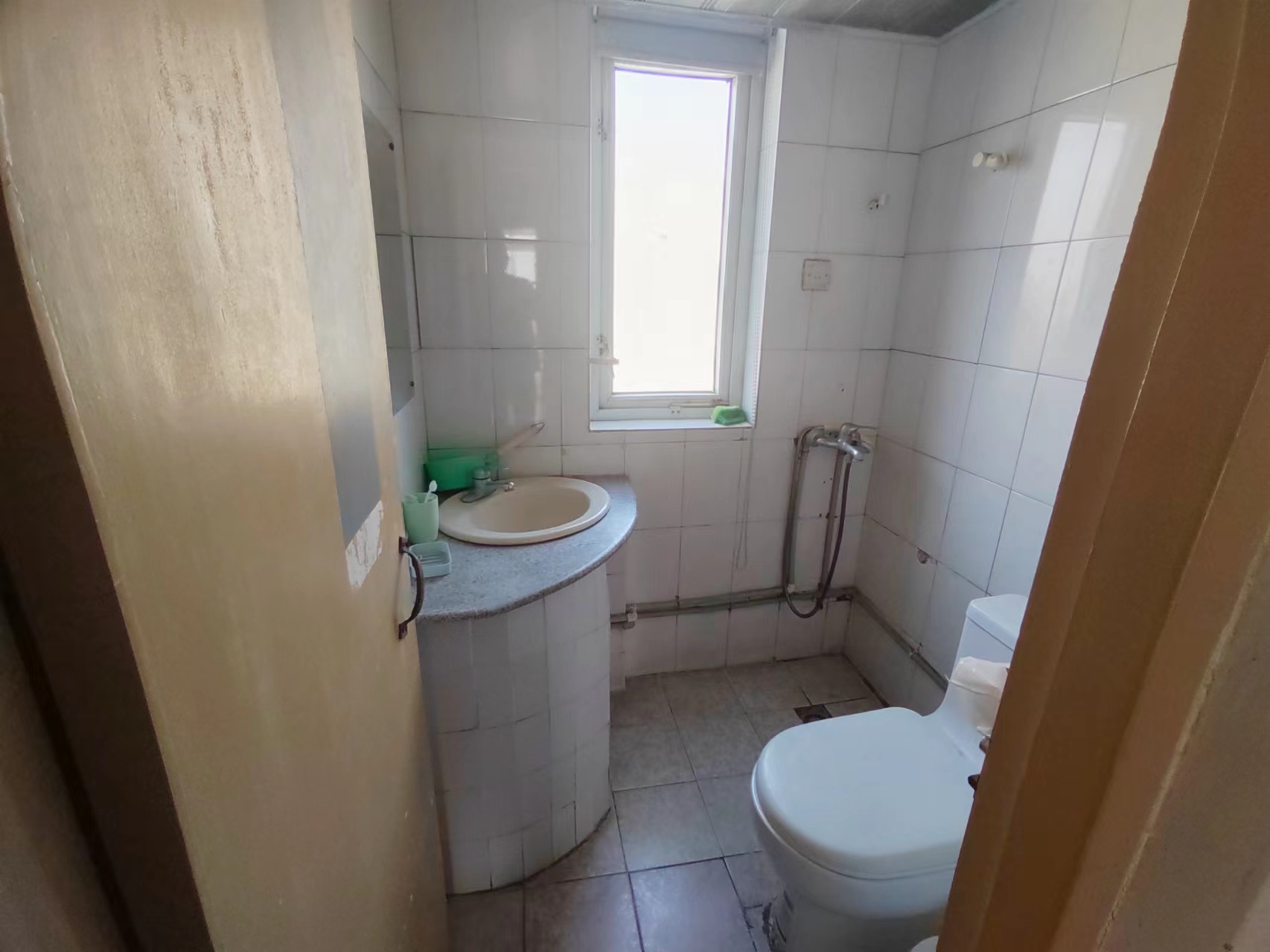 外滩小区 2室1厅1卫 56.00m&sup2;