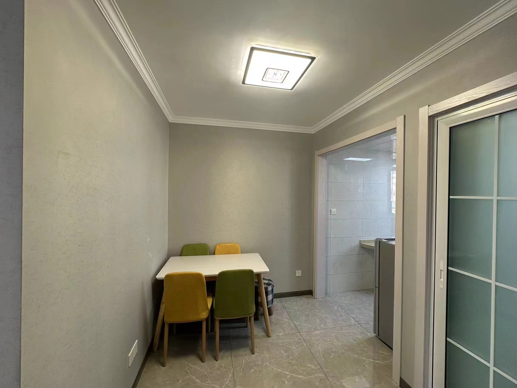 易家桥新村 2室1厅1卫 60m&sup2;