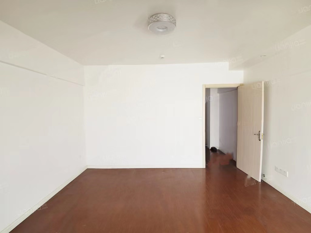 人民东路699号京扬数码城 1室1厅1卫 42.24m&sup2;