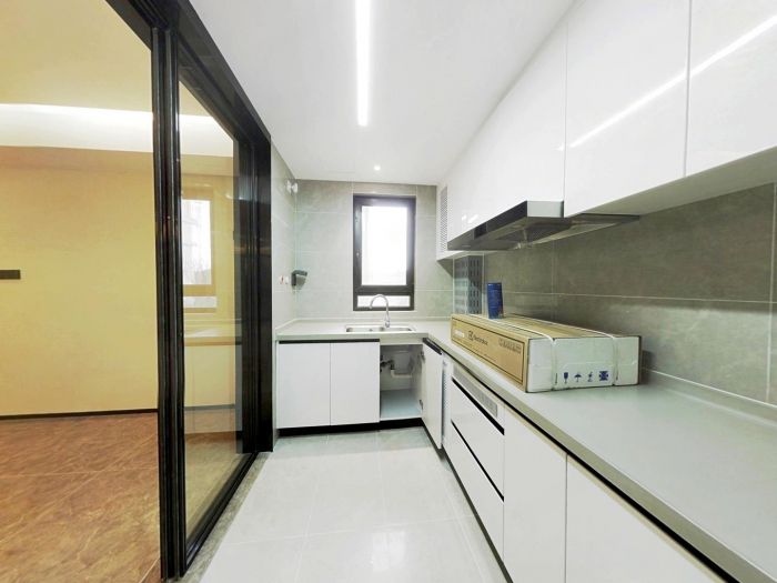 万科有湖（翡翠心湖） 4室2厅2卫 148m&sup2;