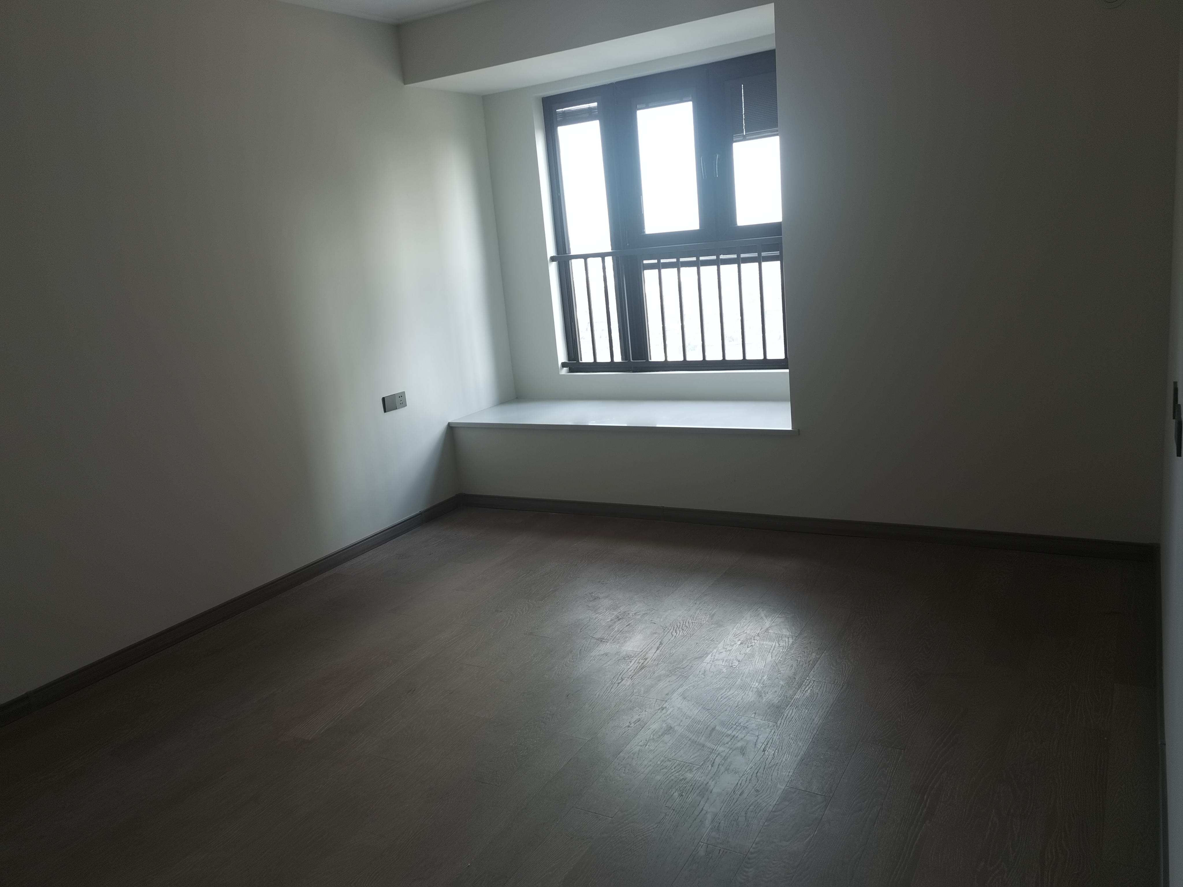 万科有湖（翡翠心湖） 4室2厅2卫 148m&sup2;