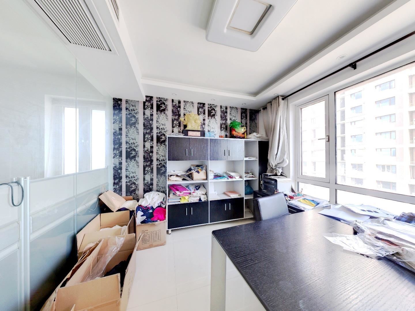 玖珑城 3室2厅2卫 163m²