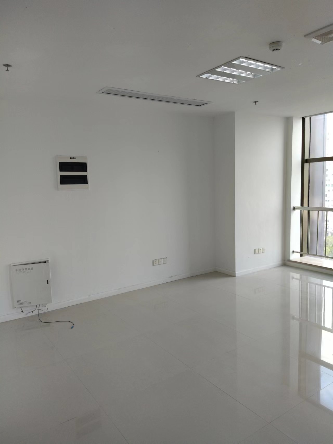中南世纪城南区 1室1厅1卫 229m²