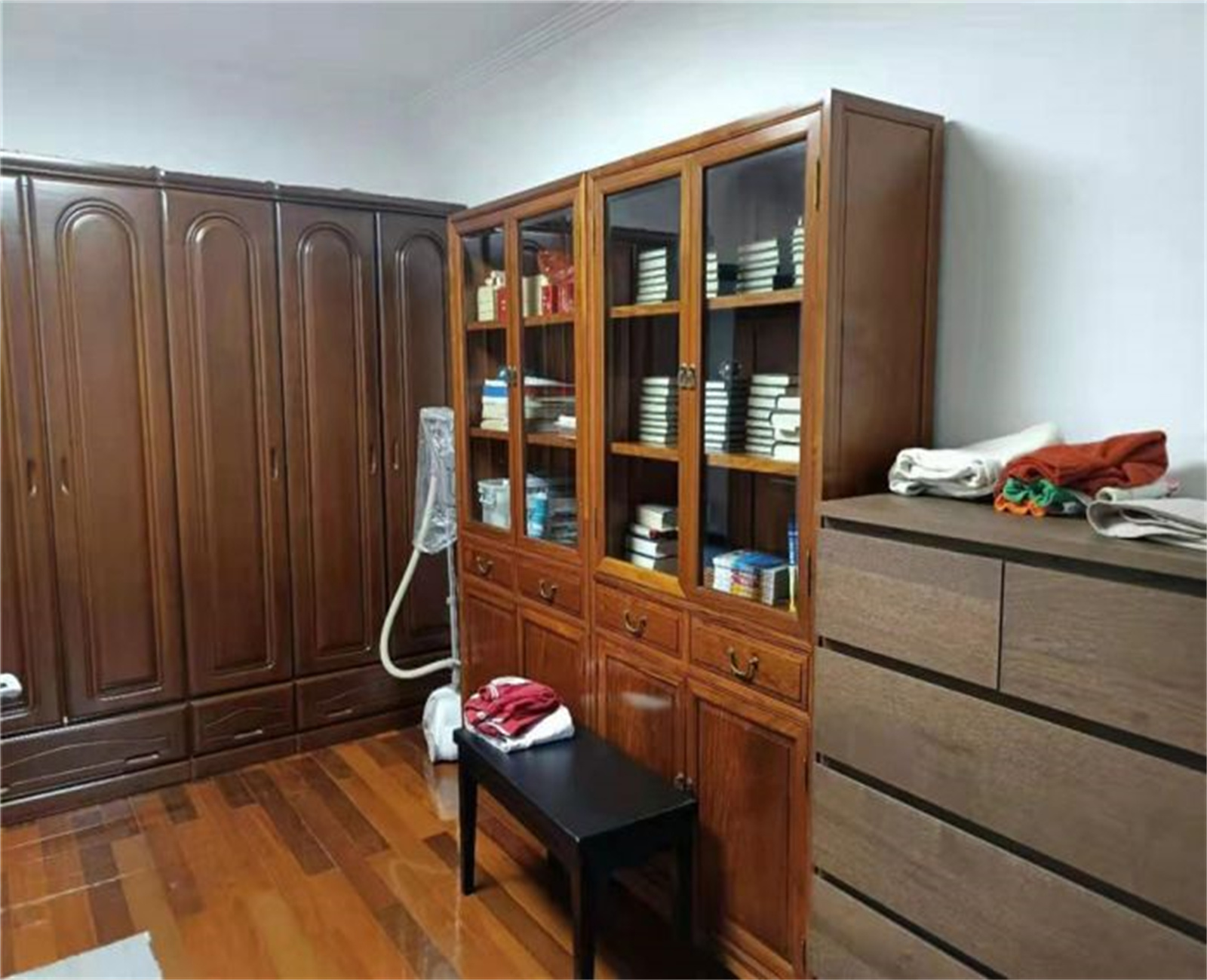 小石桥花苑 5室2厅2卫 183m&sup2;