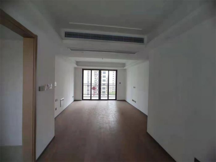 春风南岸西园 4室2厅2卫 136m&sup2;