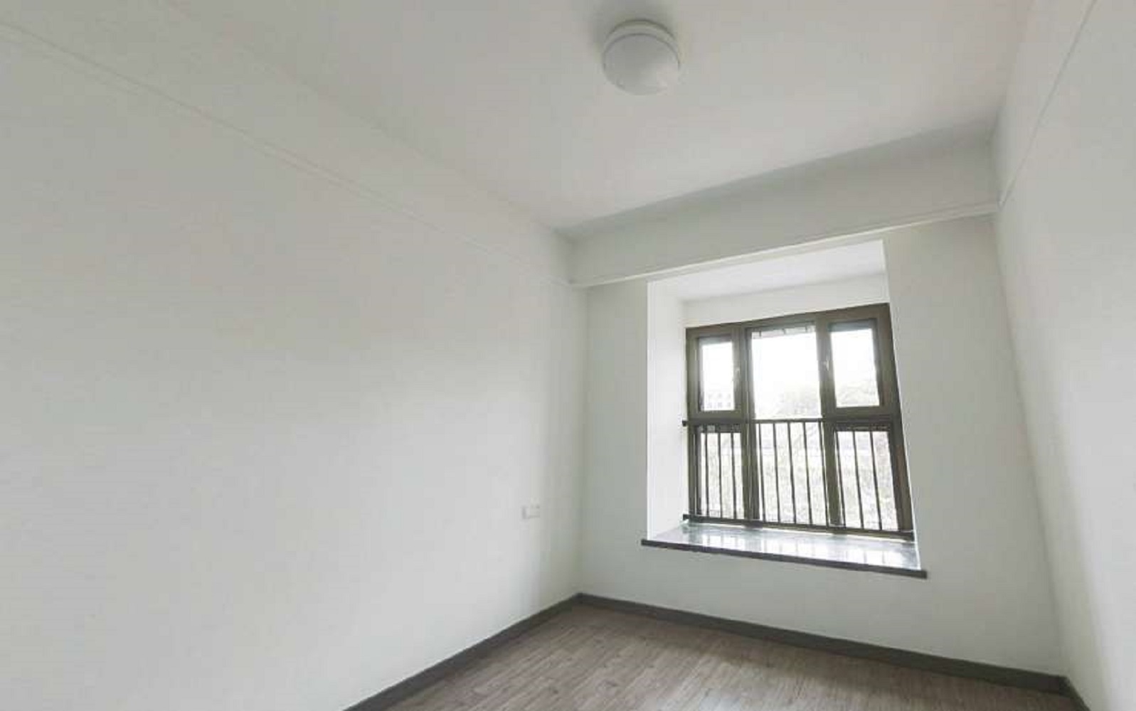 雅居乐鑫基中央公馆东区 2室2厅1卫 110m&sup2;