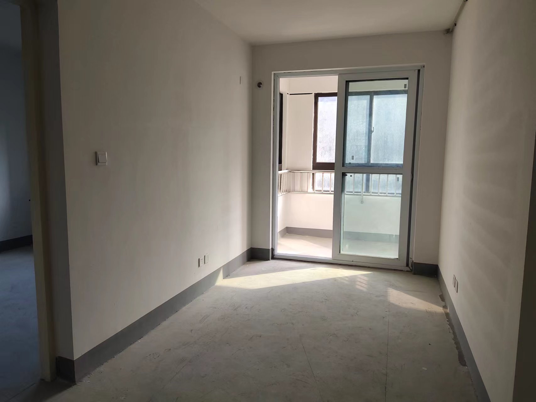 兴石花园 3室1厅1卫 119m&sup2;