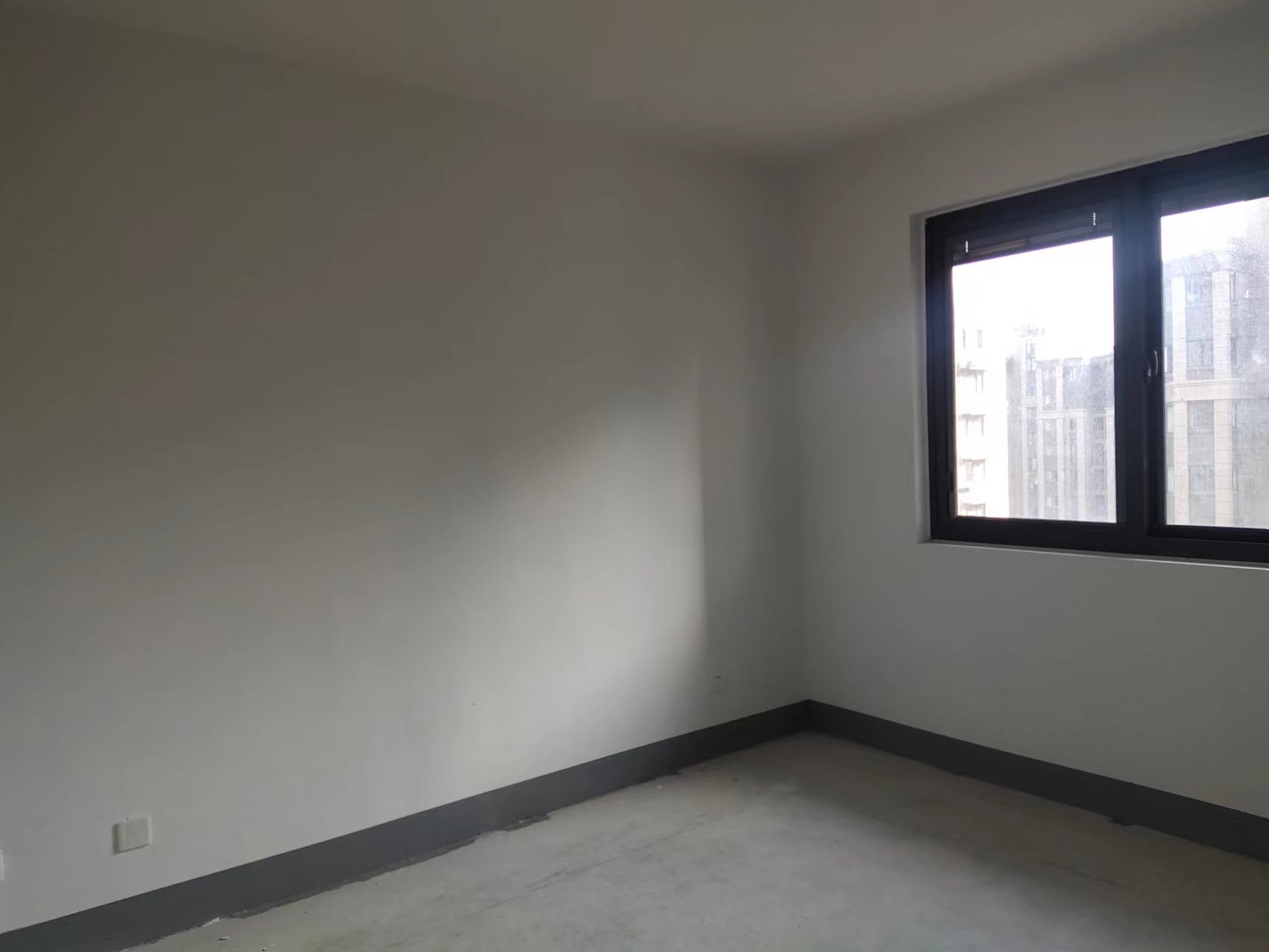 兴石花园 3室1厅1卫 119m&sup2;