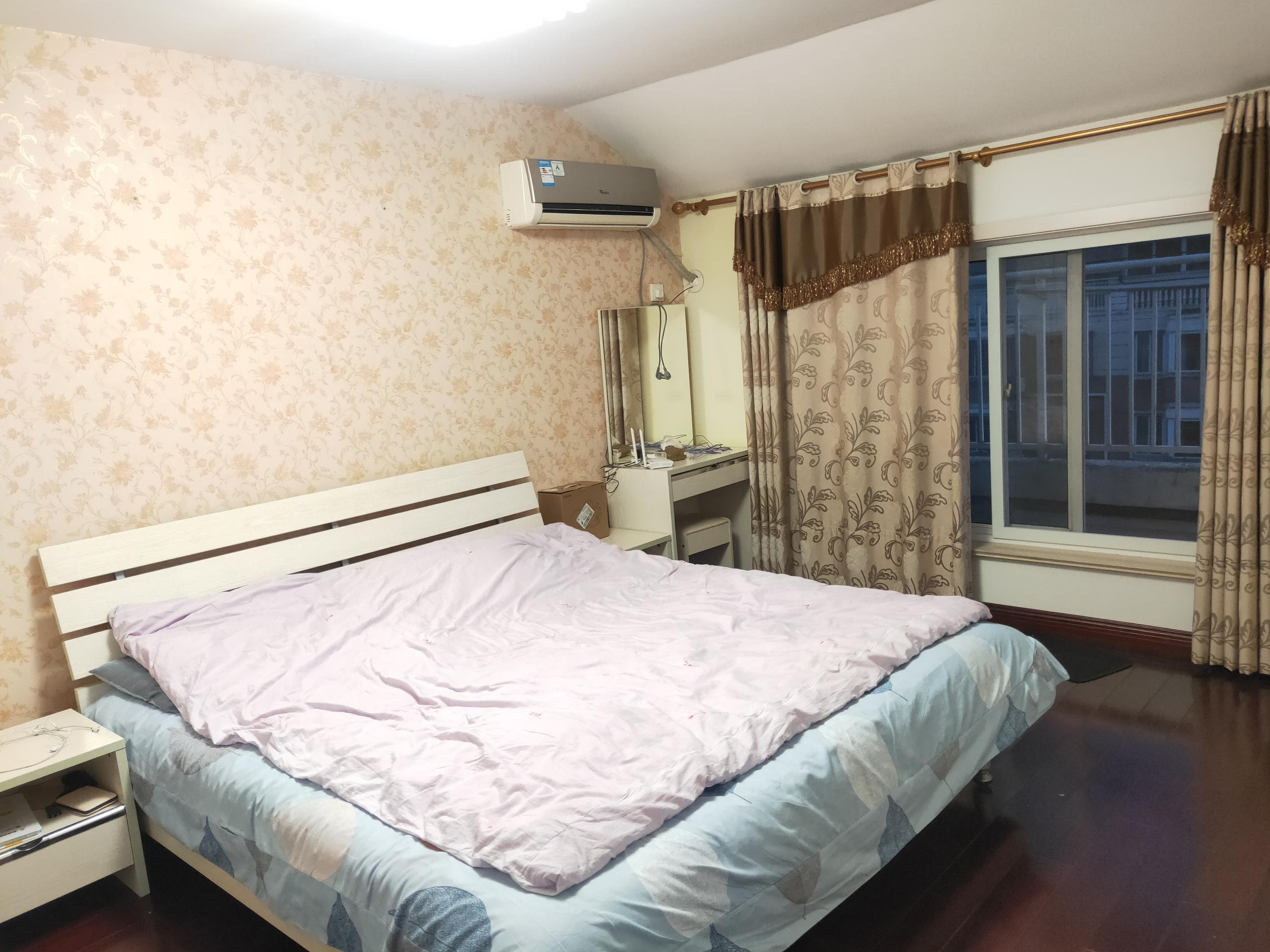 星通花园 3室2厅2卫 74.00m&sup2;