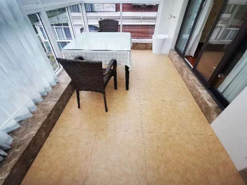 春晖花园 5室3厅5卫 304.30m&sup2;