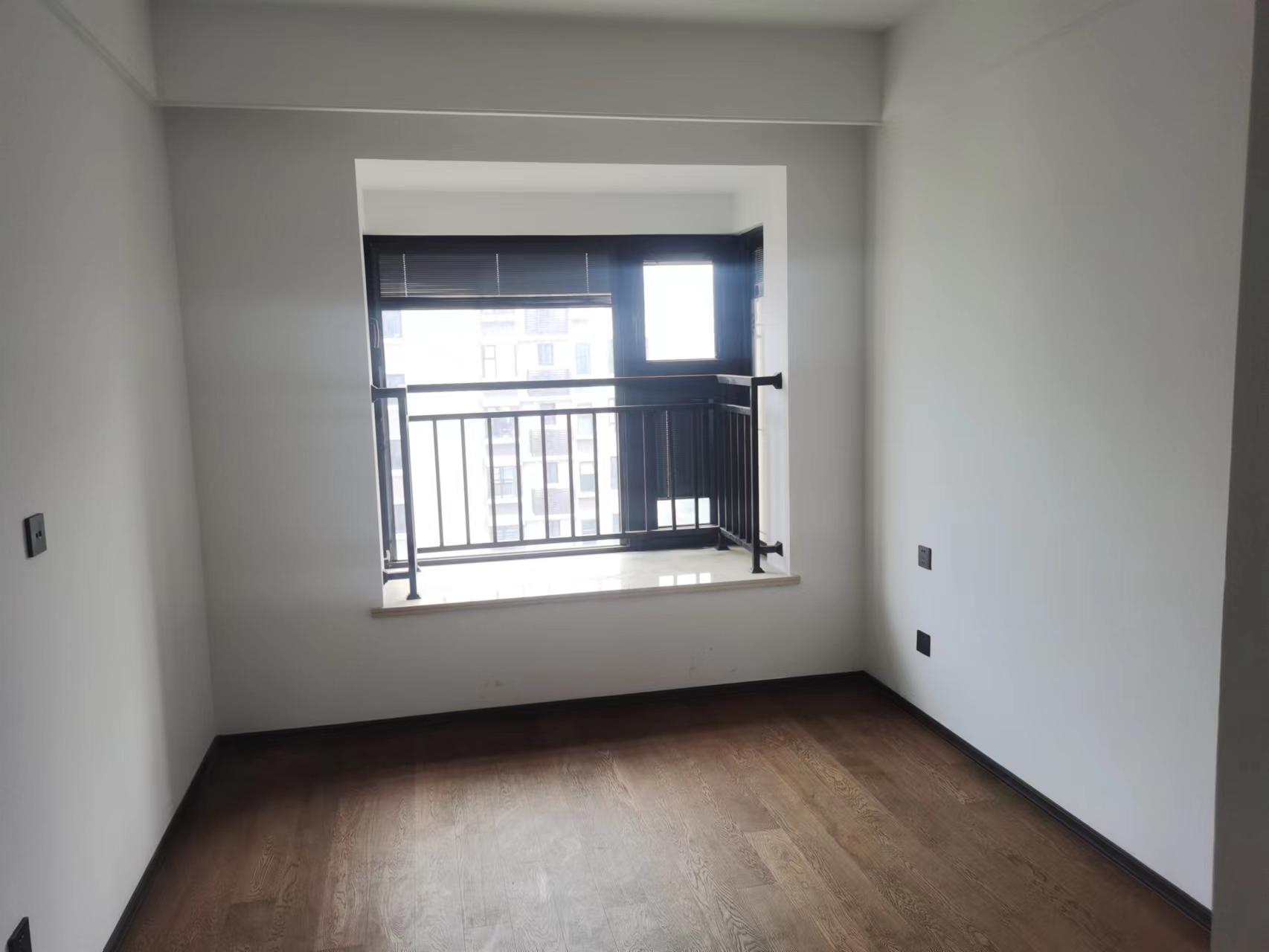 春风南岸西园 4室2厅2卫 138m&sup2;