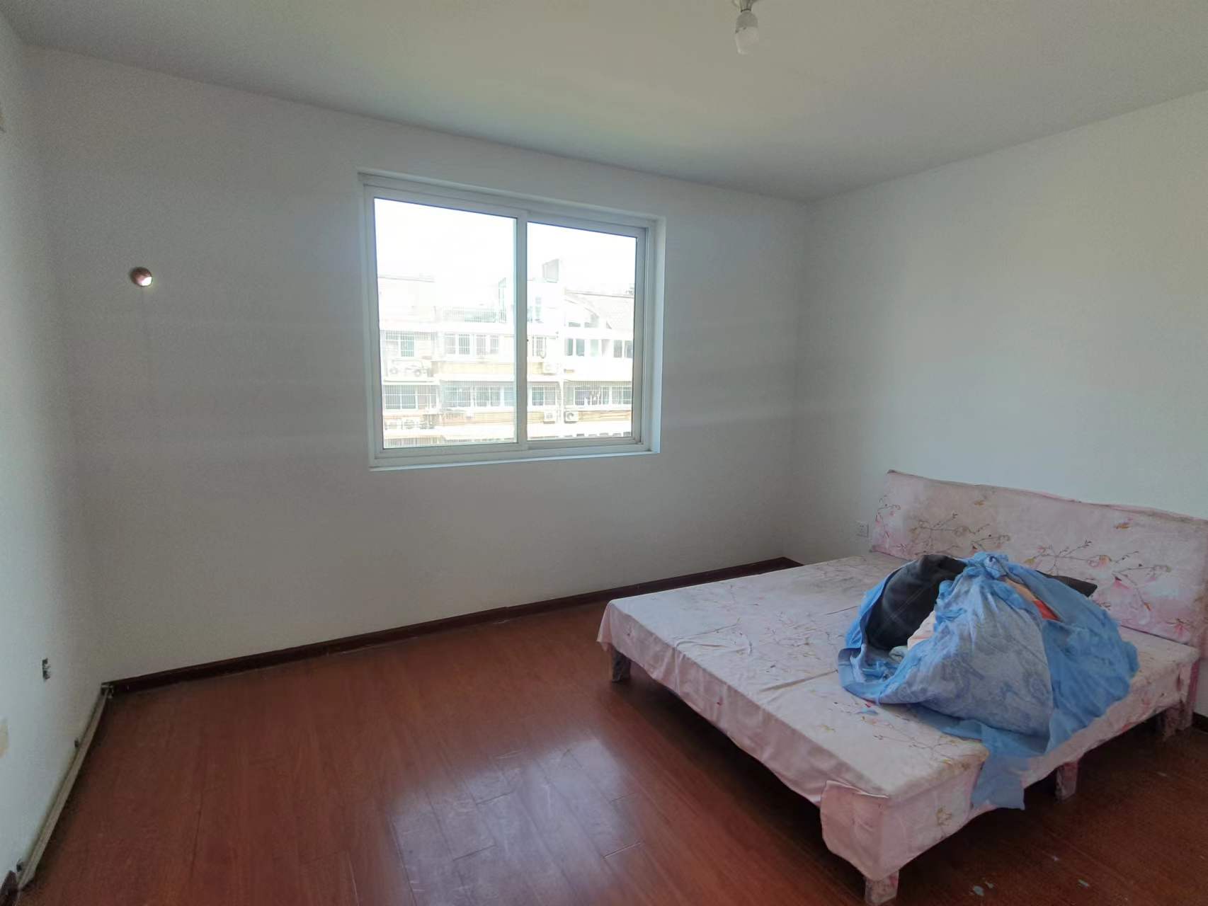 五山花苑 6室2厅2卫 209.18m&sup2;