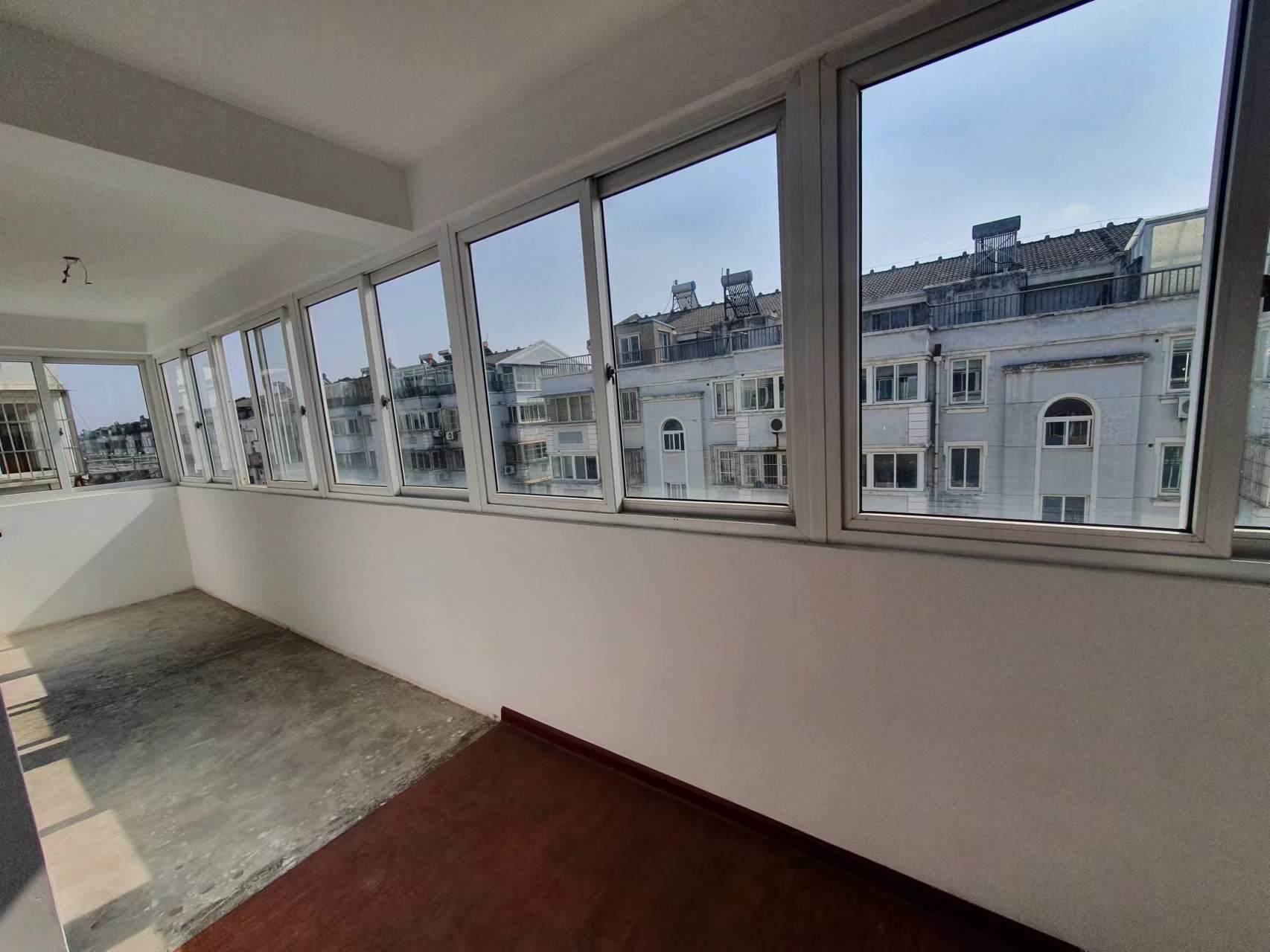 五山花苑 6室2厅2卫 209.18m&sup2;