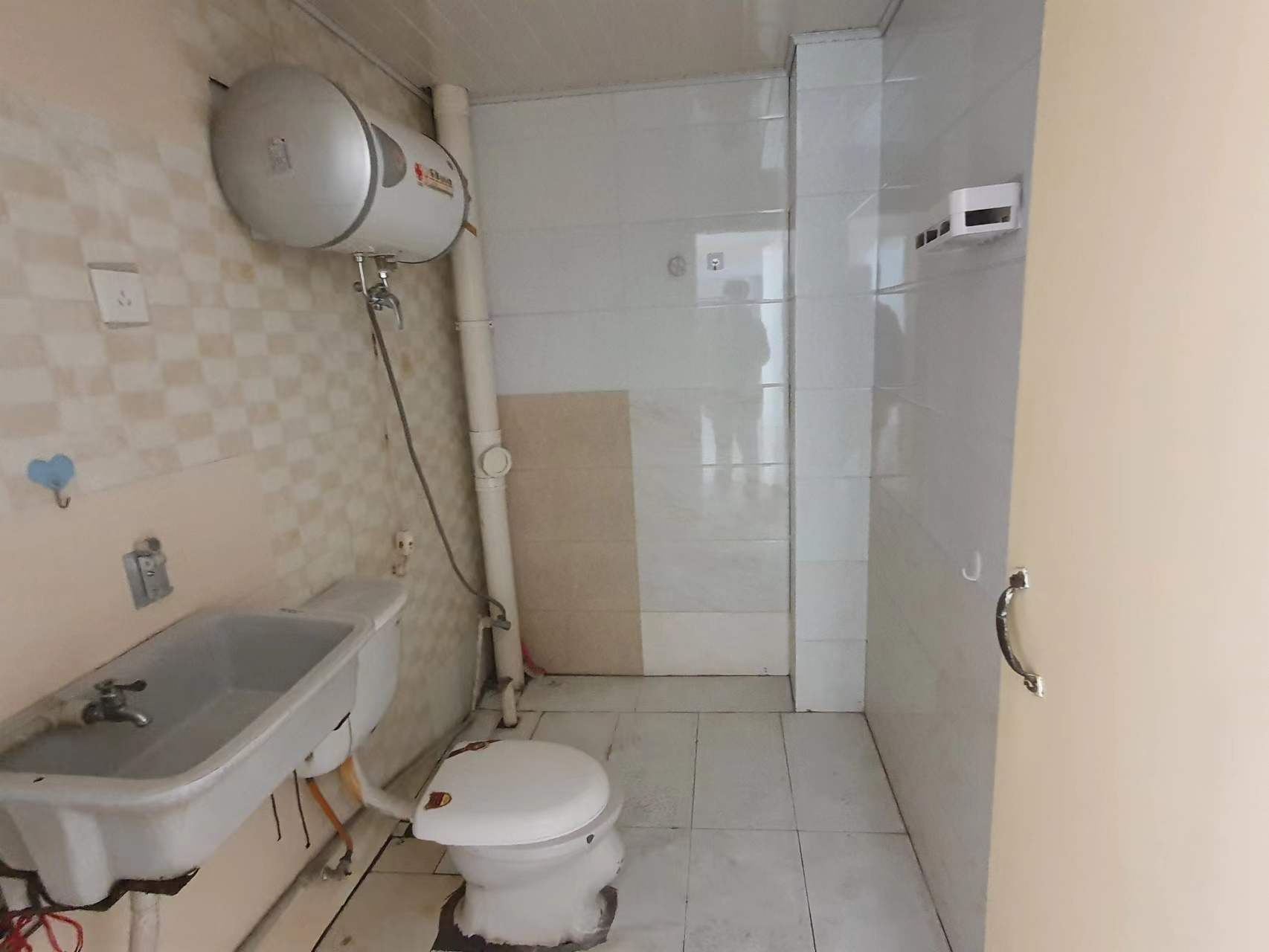 五山花苑 6室2厅2卫 209.18m&sup2;