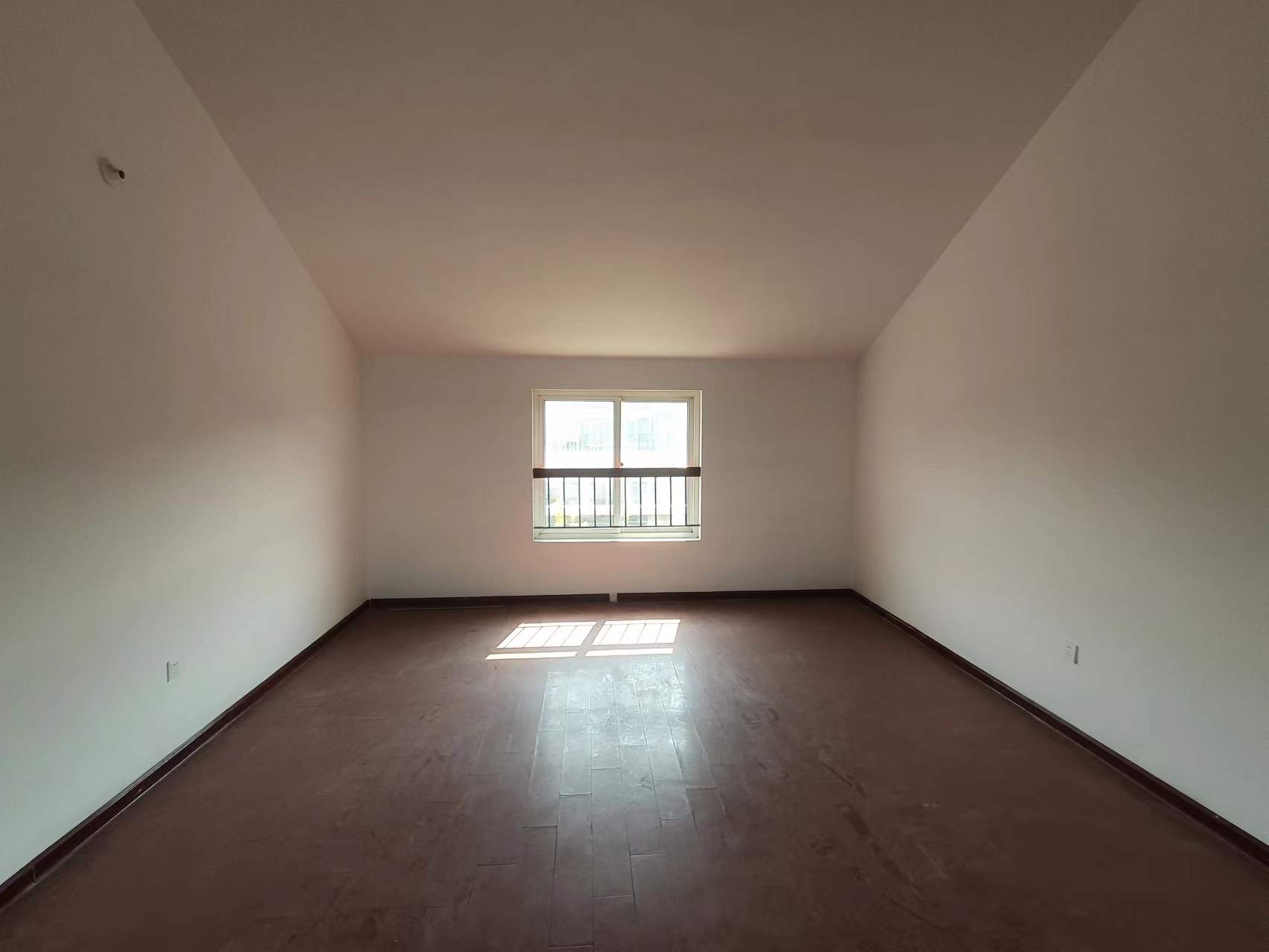 五山花苑 6室2厅2卫 209.18m&sup2;