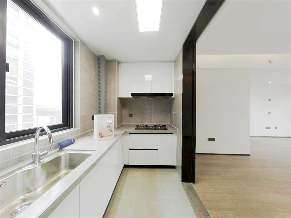 万科翡翠东第 3室2厅2卫 128m&sup2;