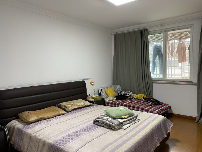 天山花苑 3室2厅1卫 134m&sup2;