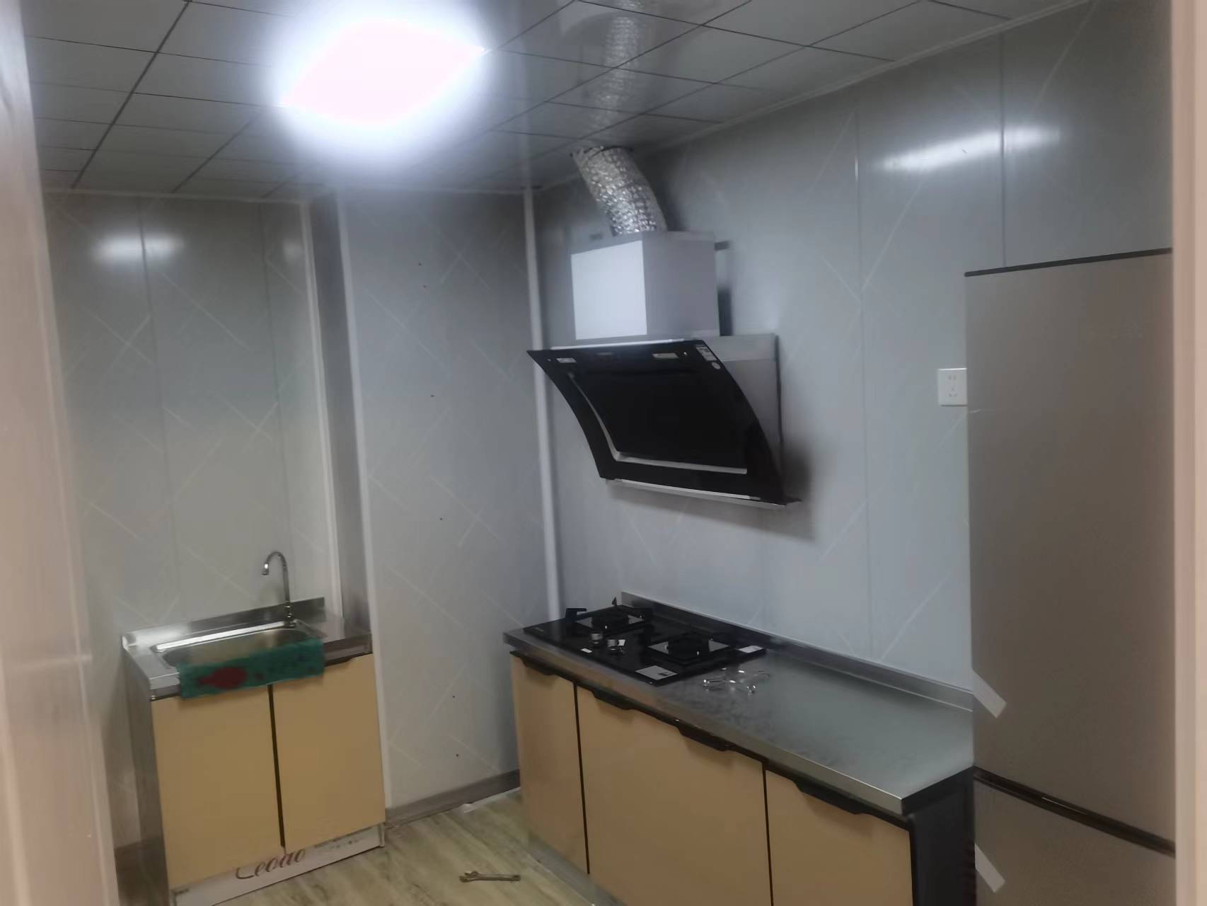 三里墩花苑 2室1厅1卫 85m&sup2;