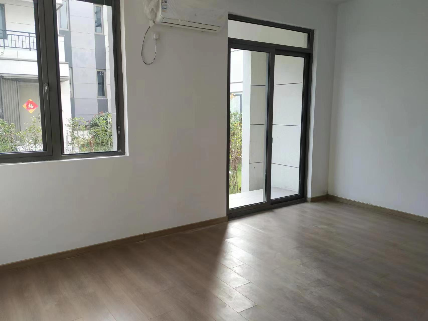融信·澜宸 3室2厅3卫 110m²