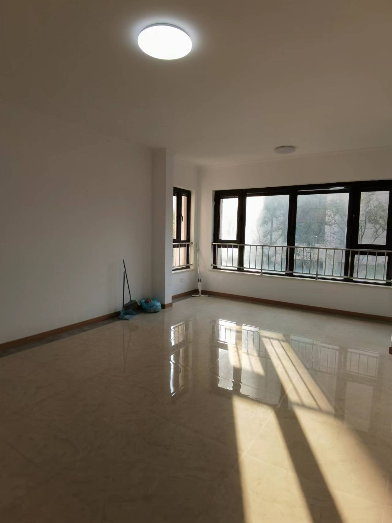中兴兰溪荟 3室2厅2卫 142m&sup2;