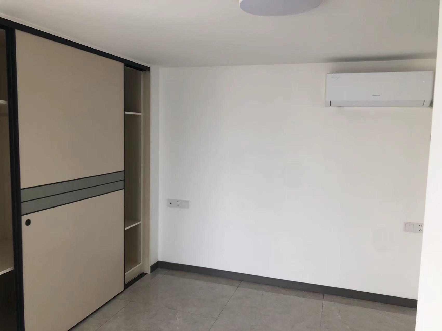 景华城 2室2厅2卫 48.3m&sup2;