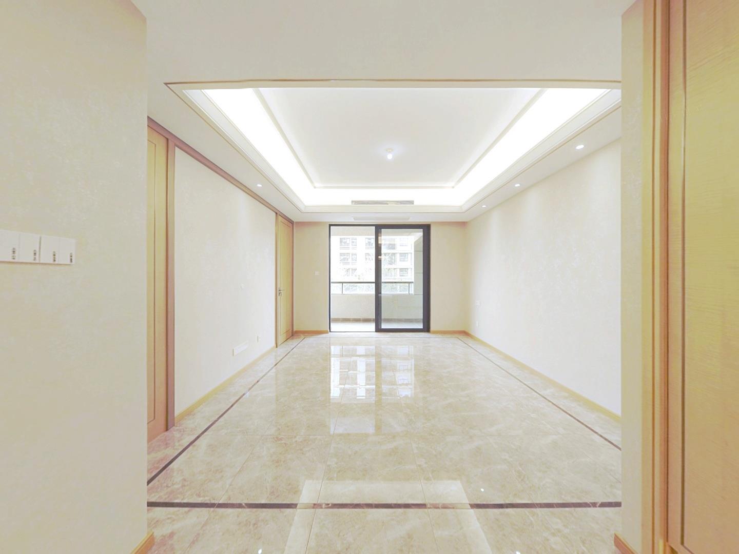 兰园 4室2厅2卫 143m²