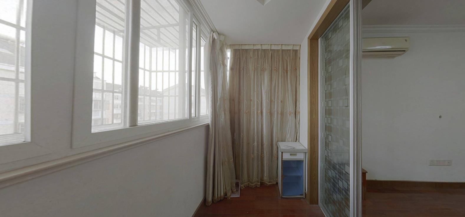越江新村 2室2厅1卫 84m&sup2;