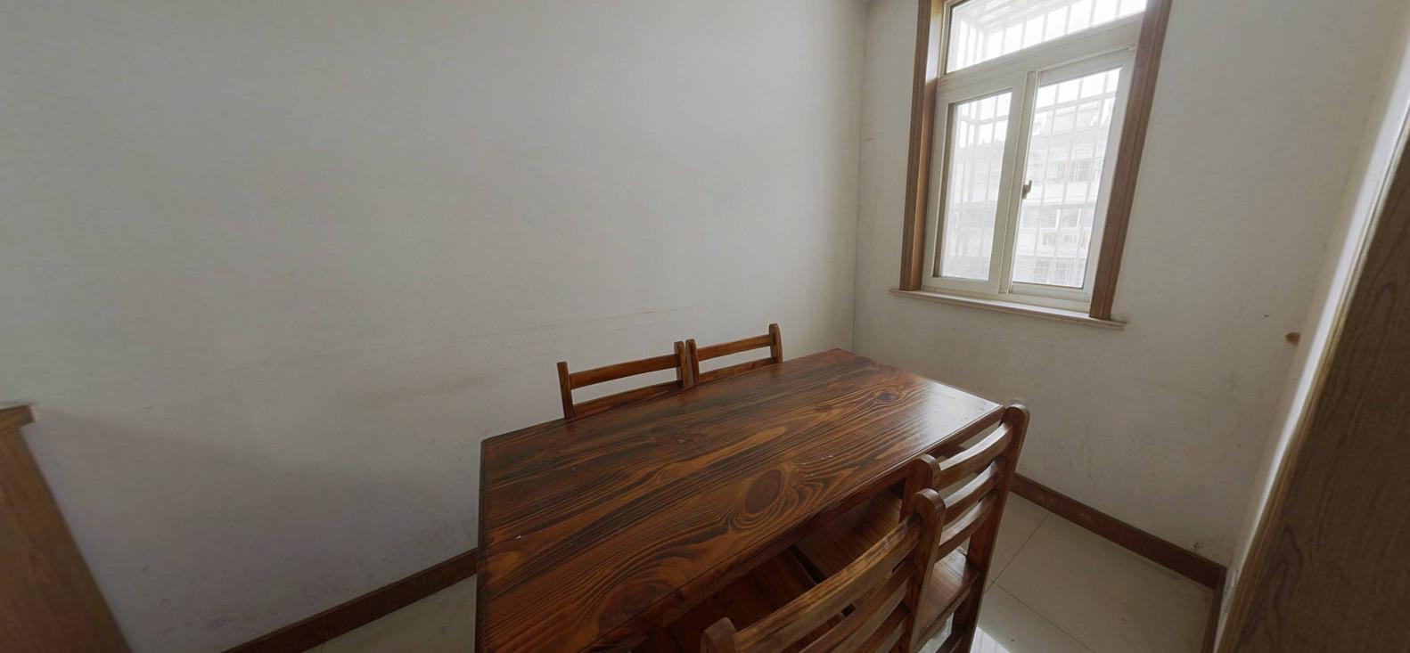 越江新村 2室2厅1卫 84m&sup2;