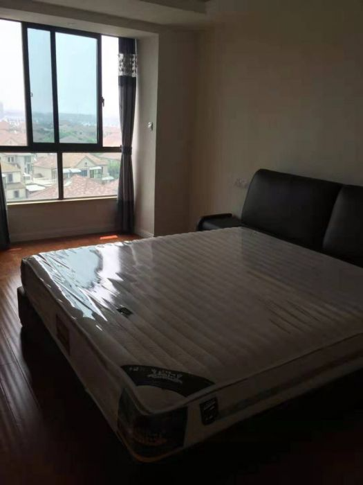 山景水岸 3室2厅2卫 146m&sup2;