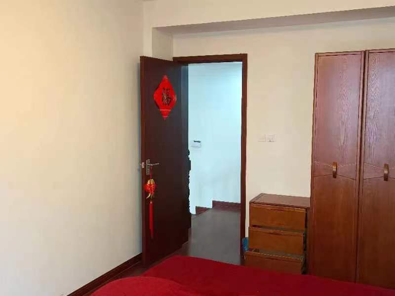 优山美地花园北区 3室2厅2卫 143.56m&sup2;