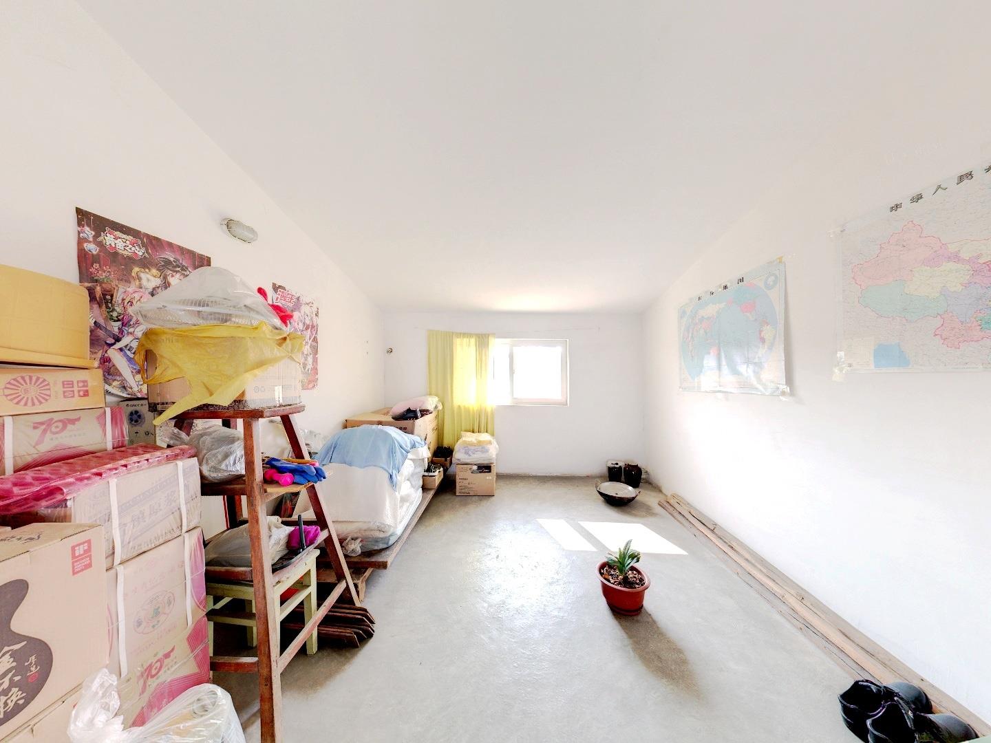 新华佳园 3室1厅1卫 86m&sup2;
