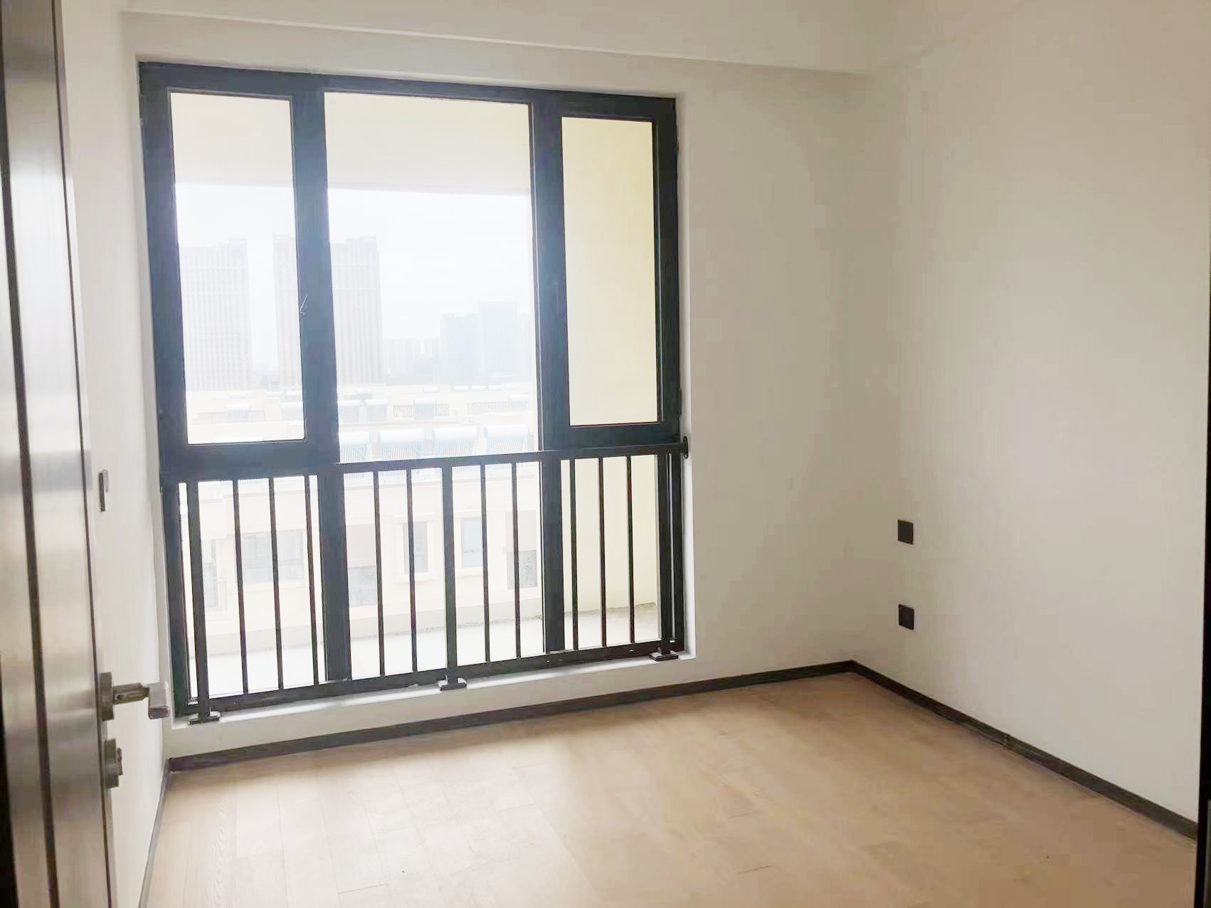 春风南岸西园 4室2厅3卫 167m&sup2;